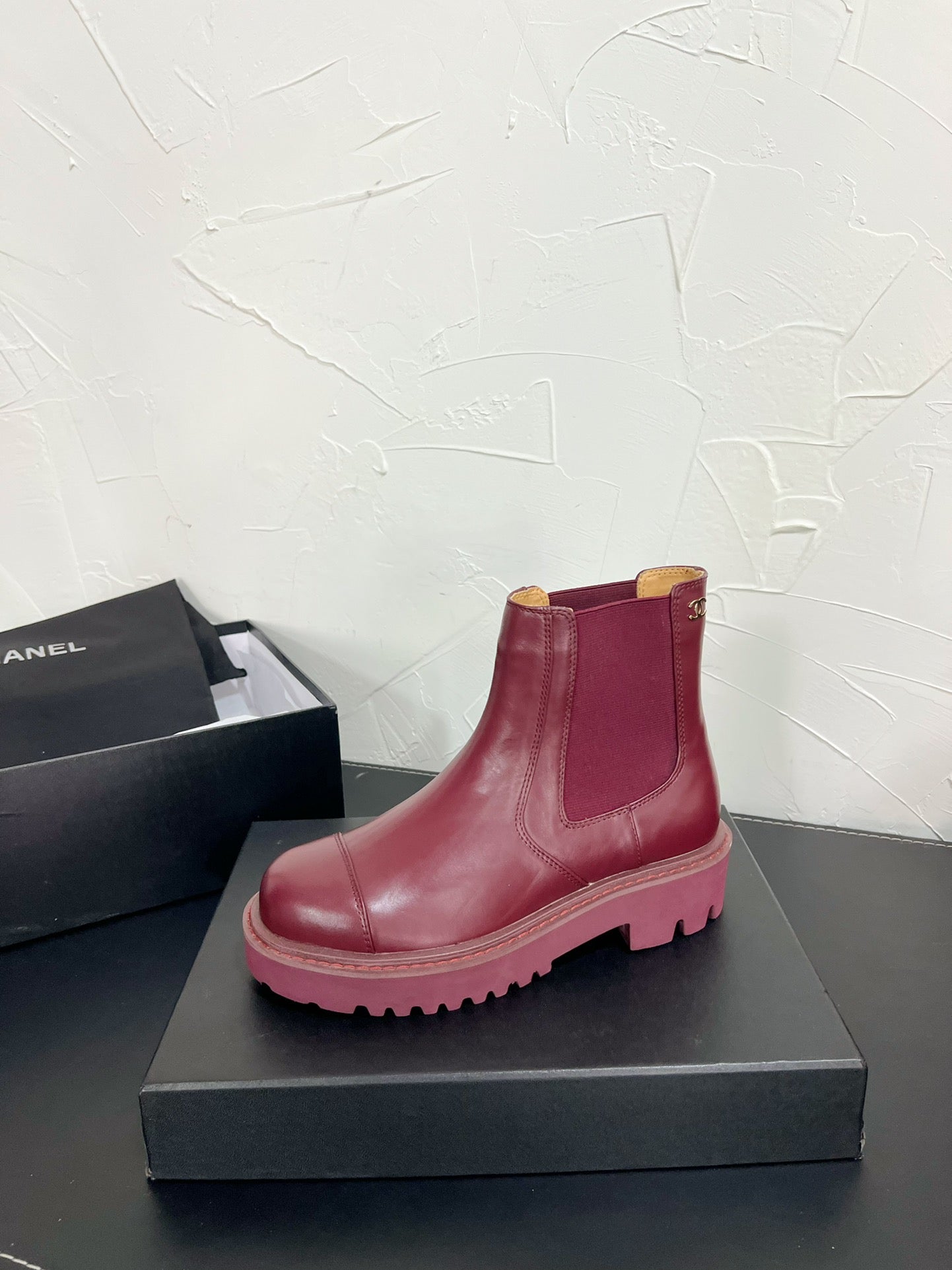CC Chelsea Ankle Boots In Burgundy Cowhide  949681