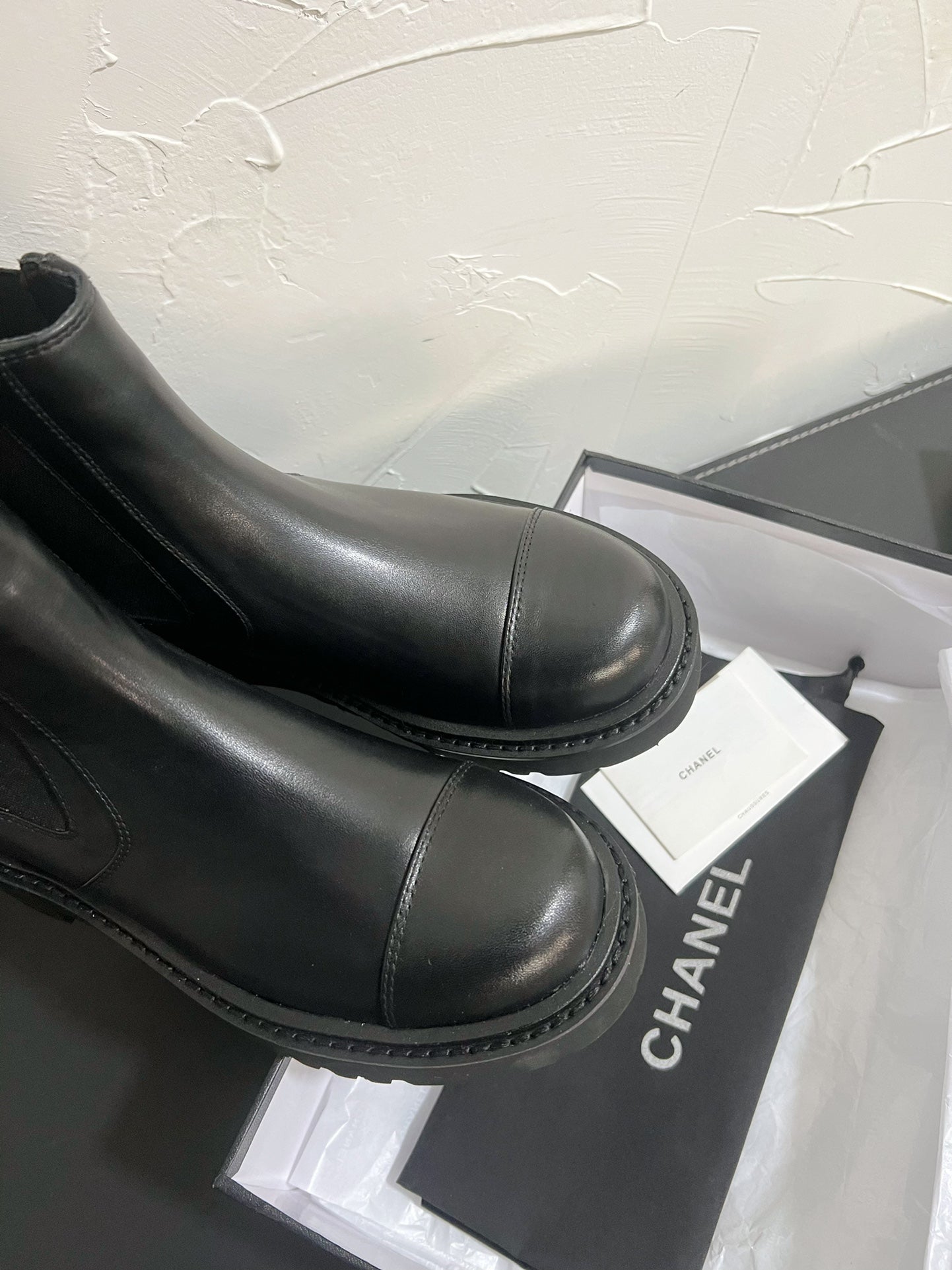 CC Chelsea Ankle Boots In Black Cowhide  949682