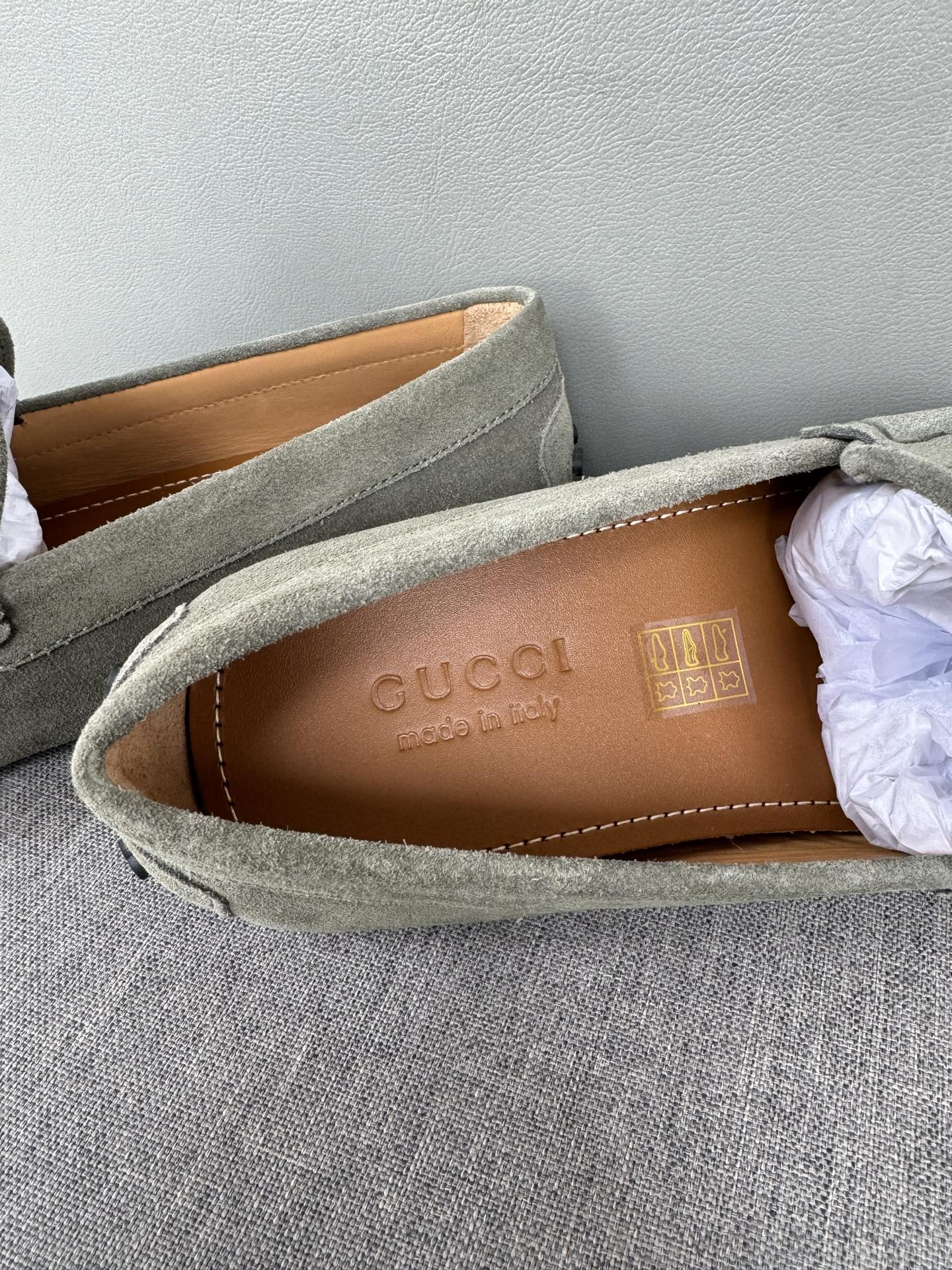 GG Men's Loafer Grey Embossed Suede 555382