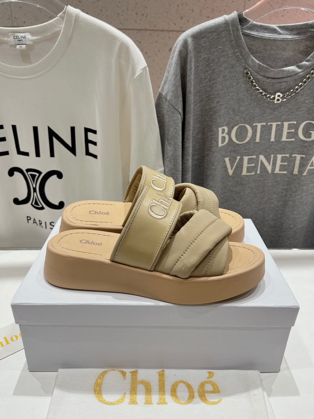 CHLOE MILA PLATFORM 5 CM IN OYSTER GREY NYLON WITH EMBROIDERED LOGO