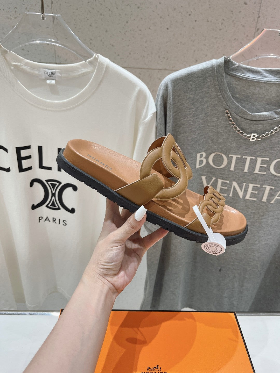 EXTRA SANDAL CARAMEL CALFSKIN