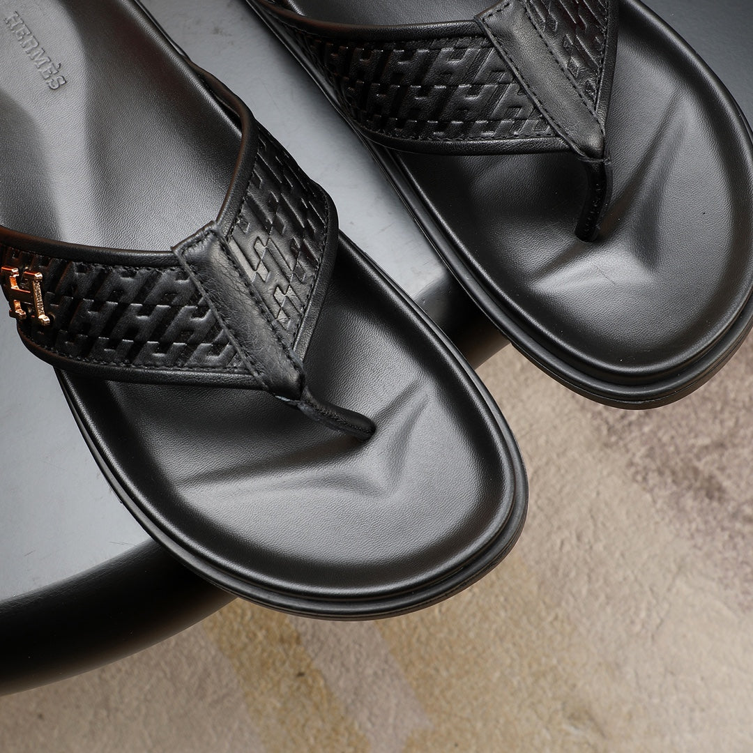HM Men's Thong Sandals Black Cowhide 547360