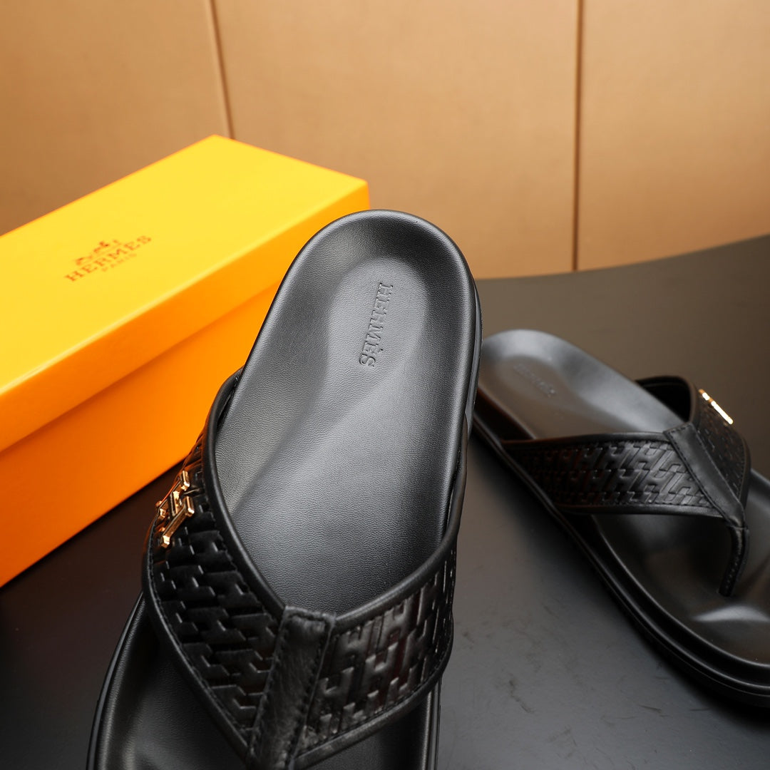 HM Men's Thong Sandals Black Cowhide 547360
