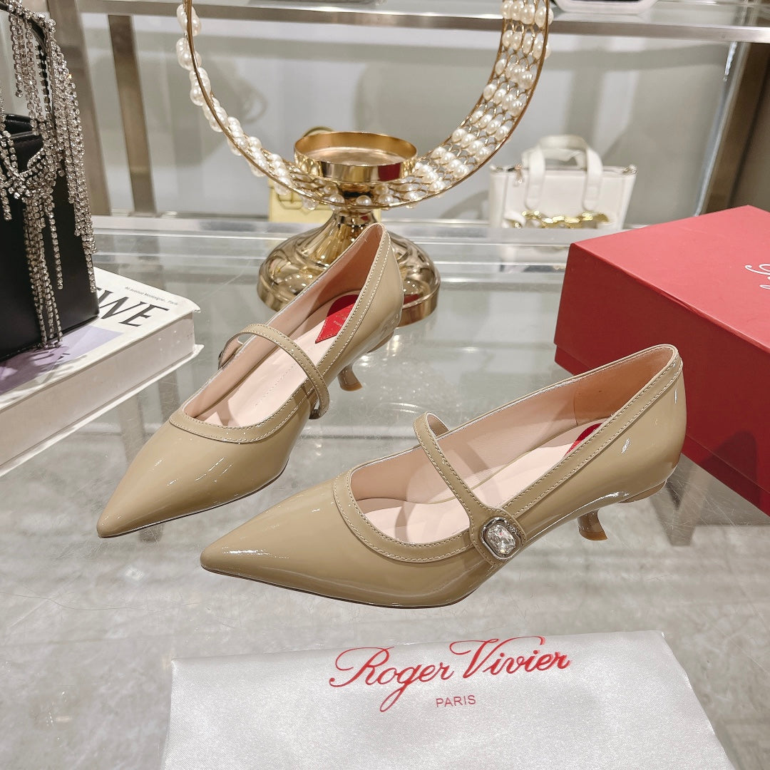 Mary Jane Virgule Pumps 55 Beige Patent Leather