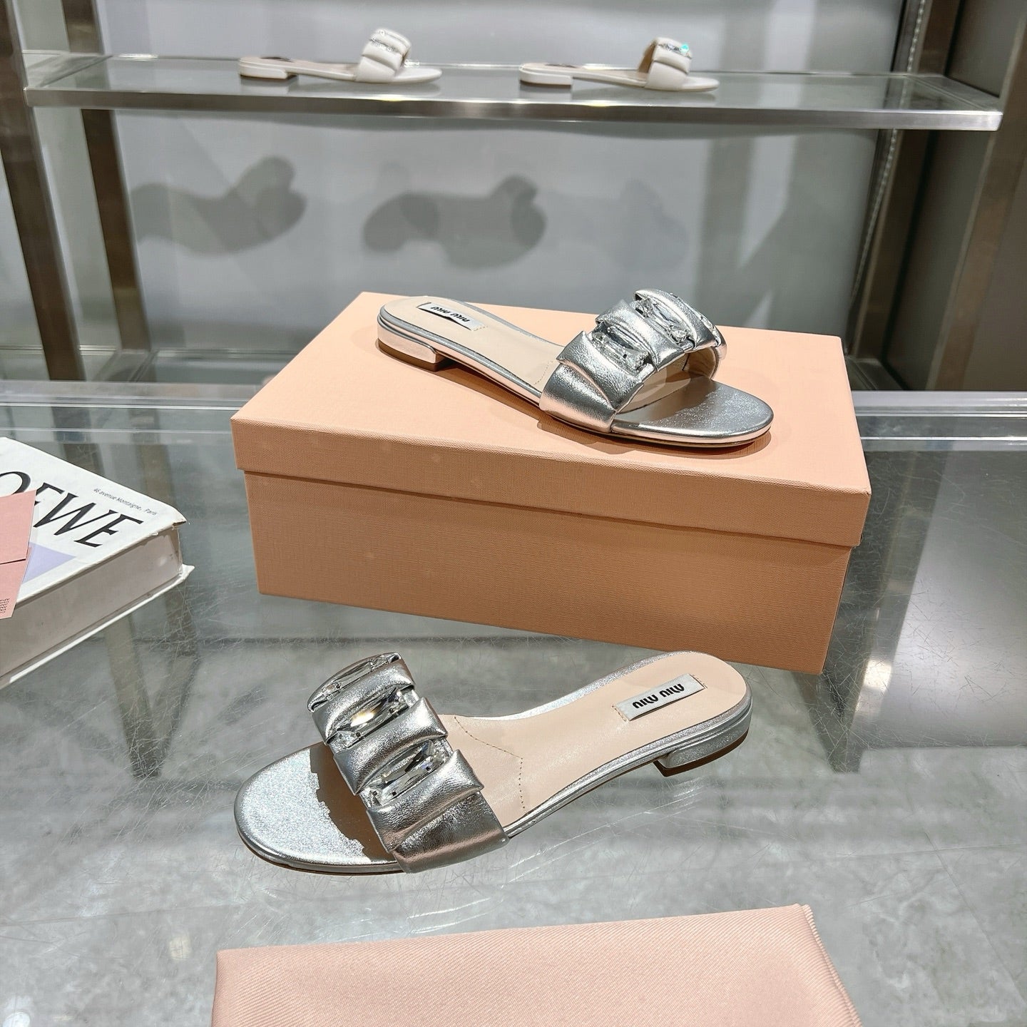 Miu 25C Slippers Silver Leather 235287