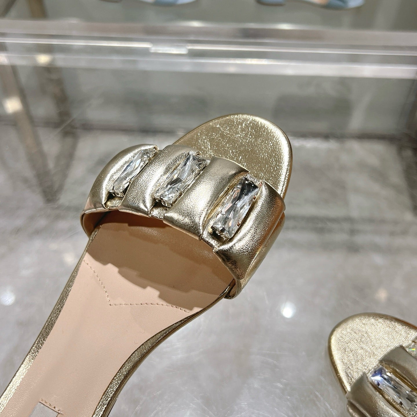 Miu 25C Slippers Gold Leather 235285