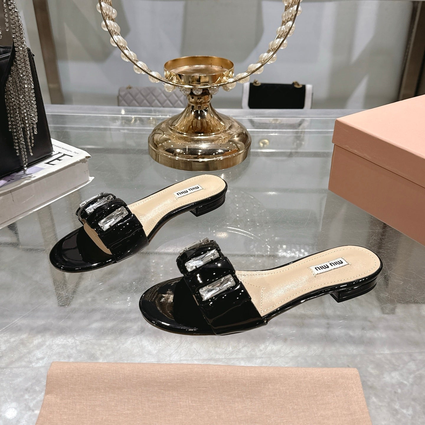 Miu 25C Slippers Black Patent Leather 235322