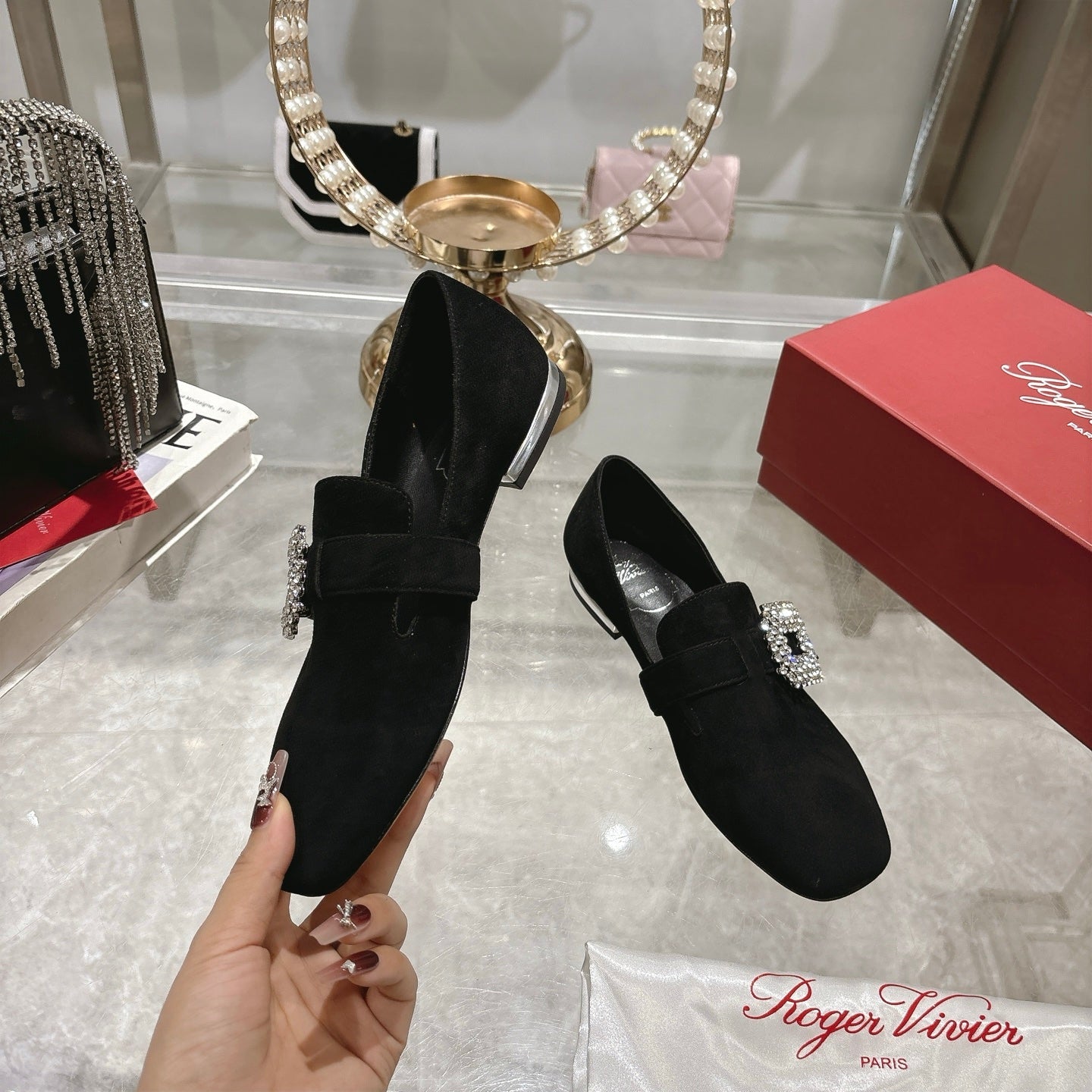 Viv 25 Loafer Black Cowhide Lambskin 317468