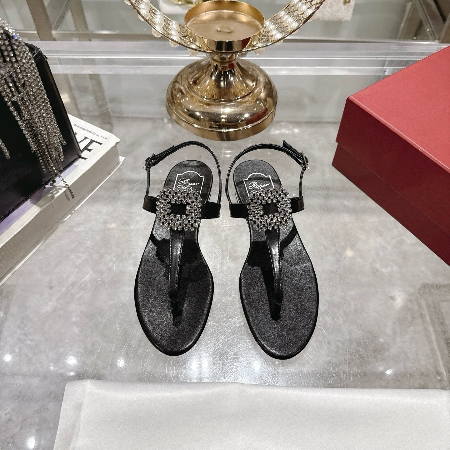 Viv 25 Thong Sandals Black Cowhide 334691