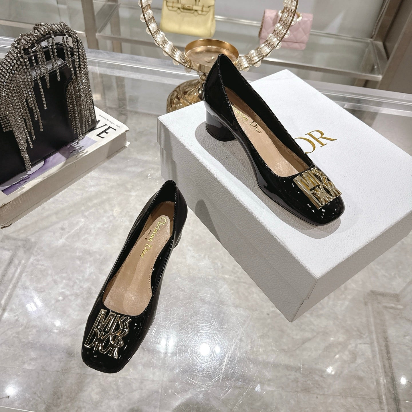 CD 25  Pump Heel Height 3cm Black Patent Leather 393413