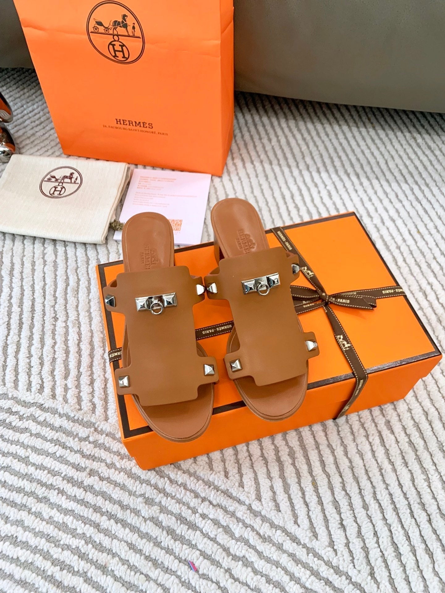 HM Invincible 50 Sandal Brown Lambskin 963263