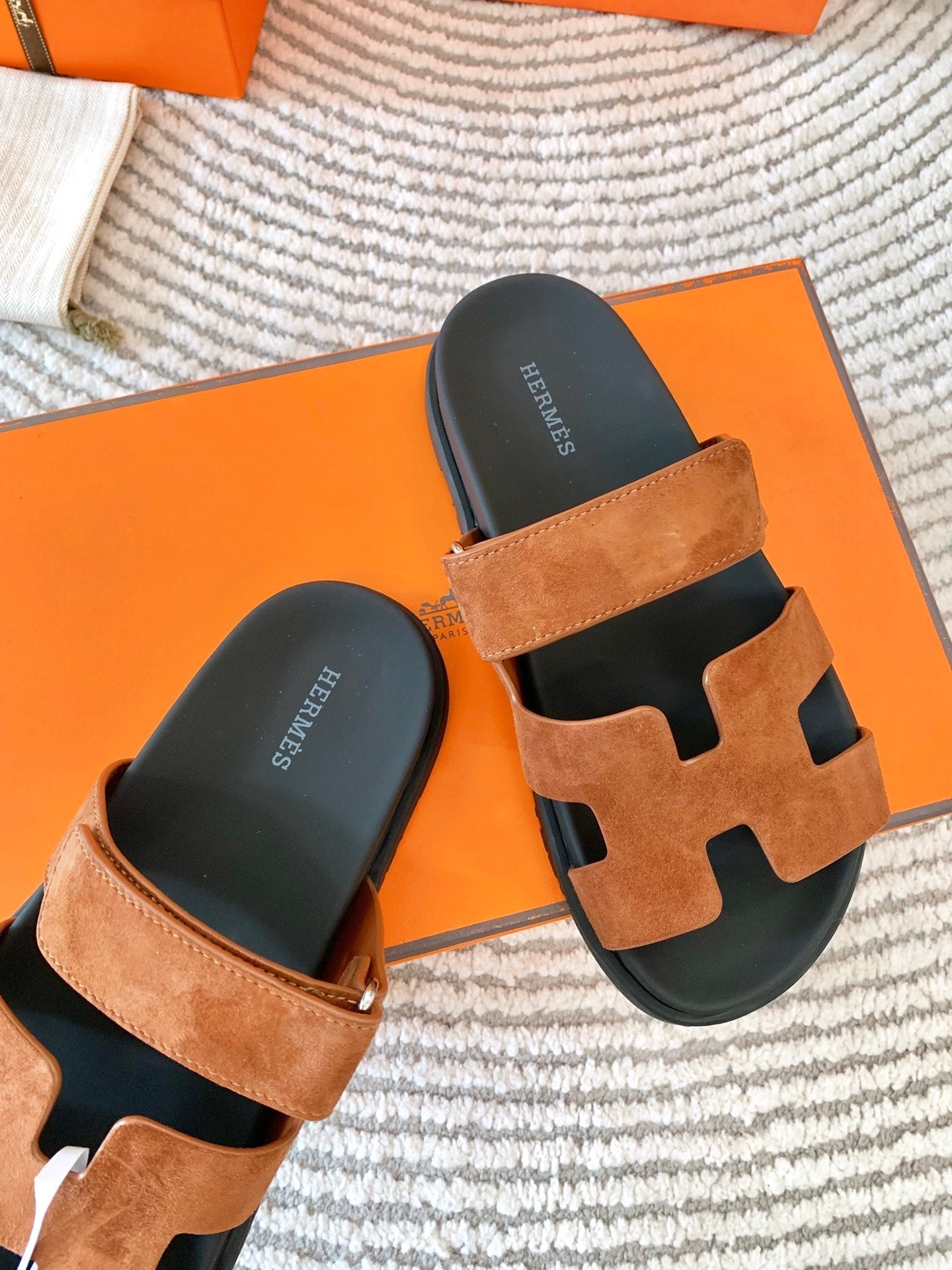 HM Chypre Sandal Brown Suede  963544