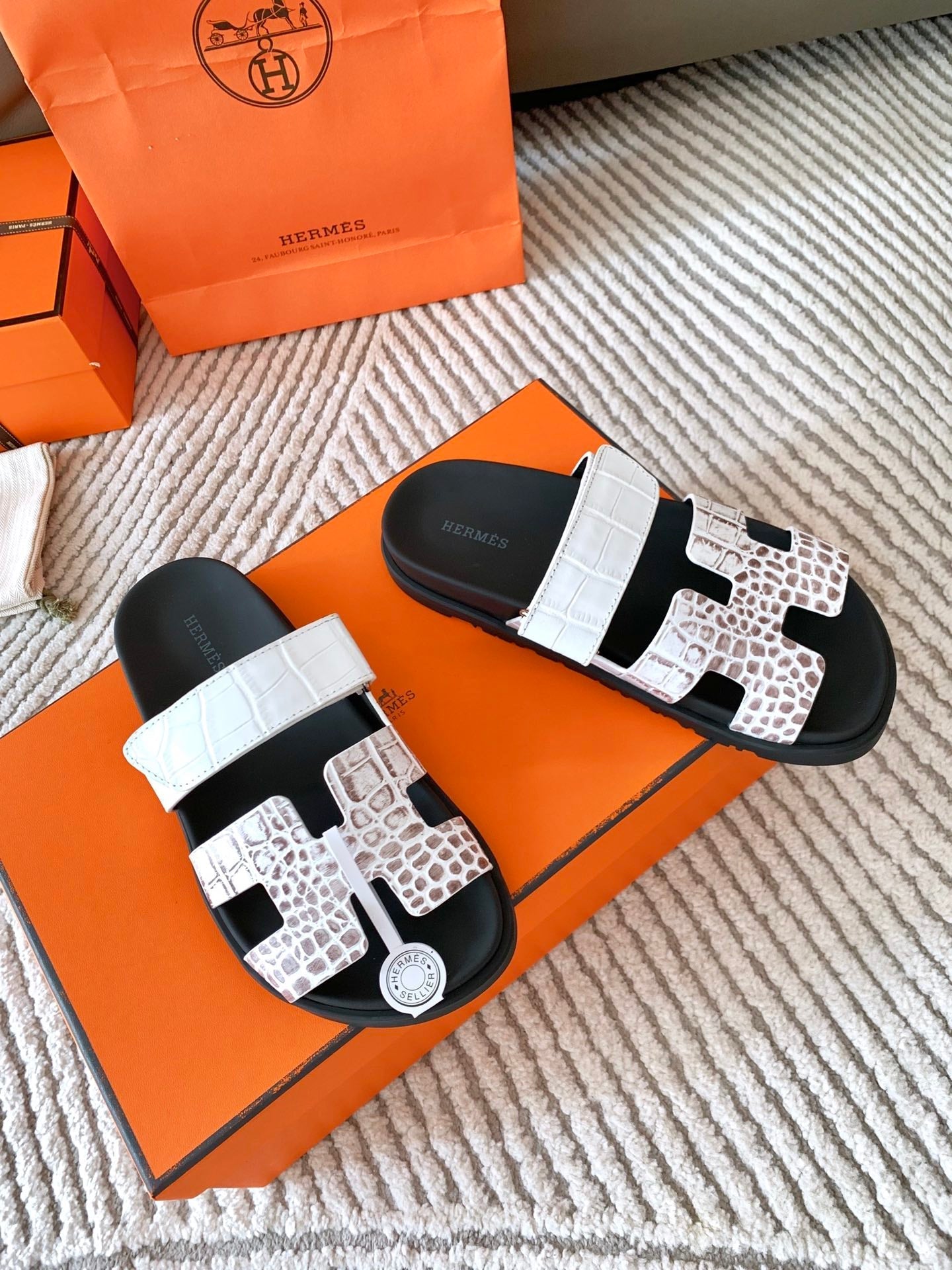 HM Chypre Sandal Ombre White Earth Brown Cowhide 963213