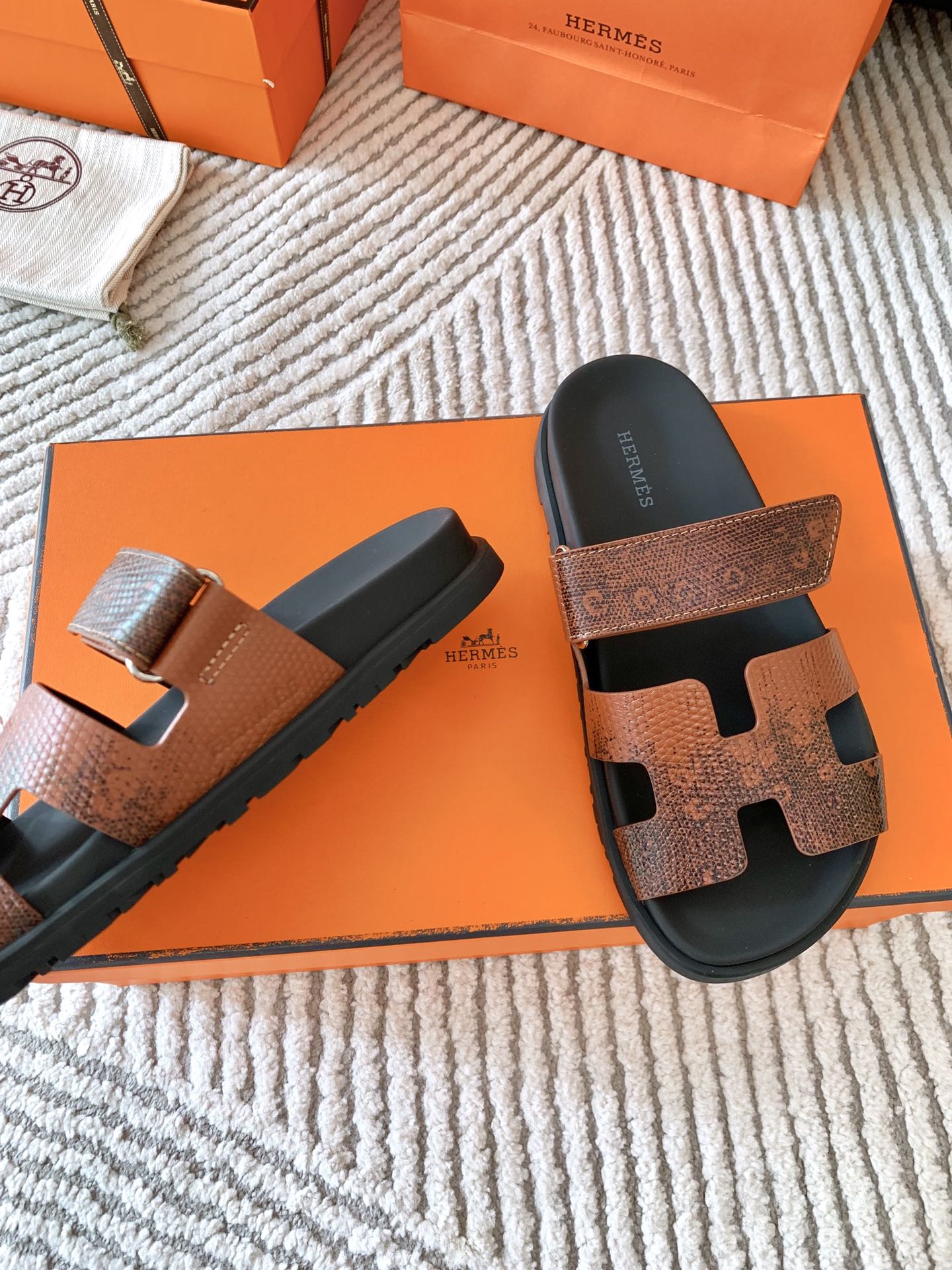 HM Chypre Sandal Ombre Brown Black Cowhide 963217