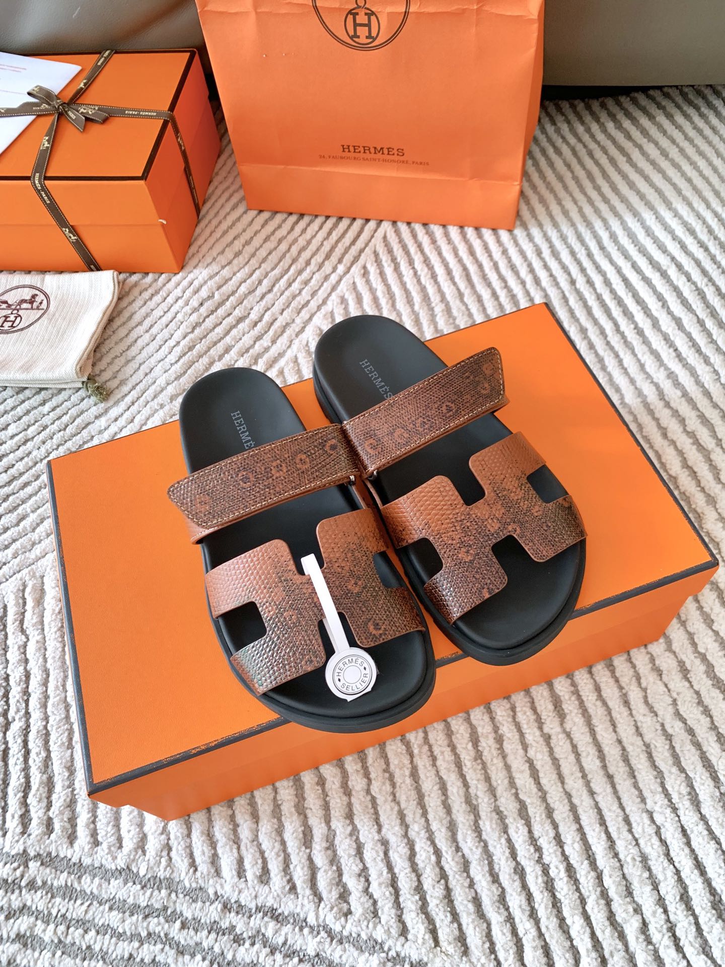 HM Chypre Sandal Ombre Brown Black Cowhide 963217