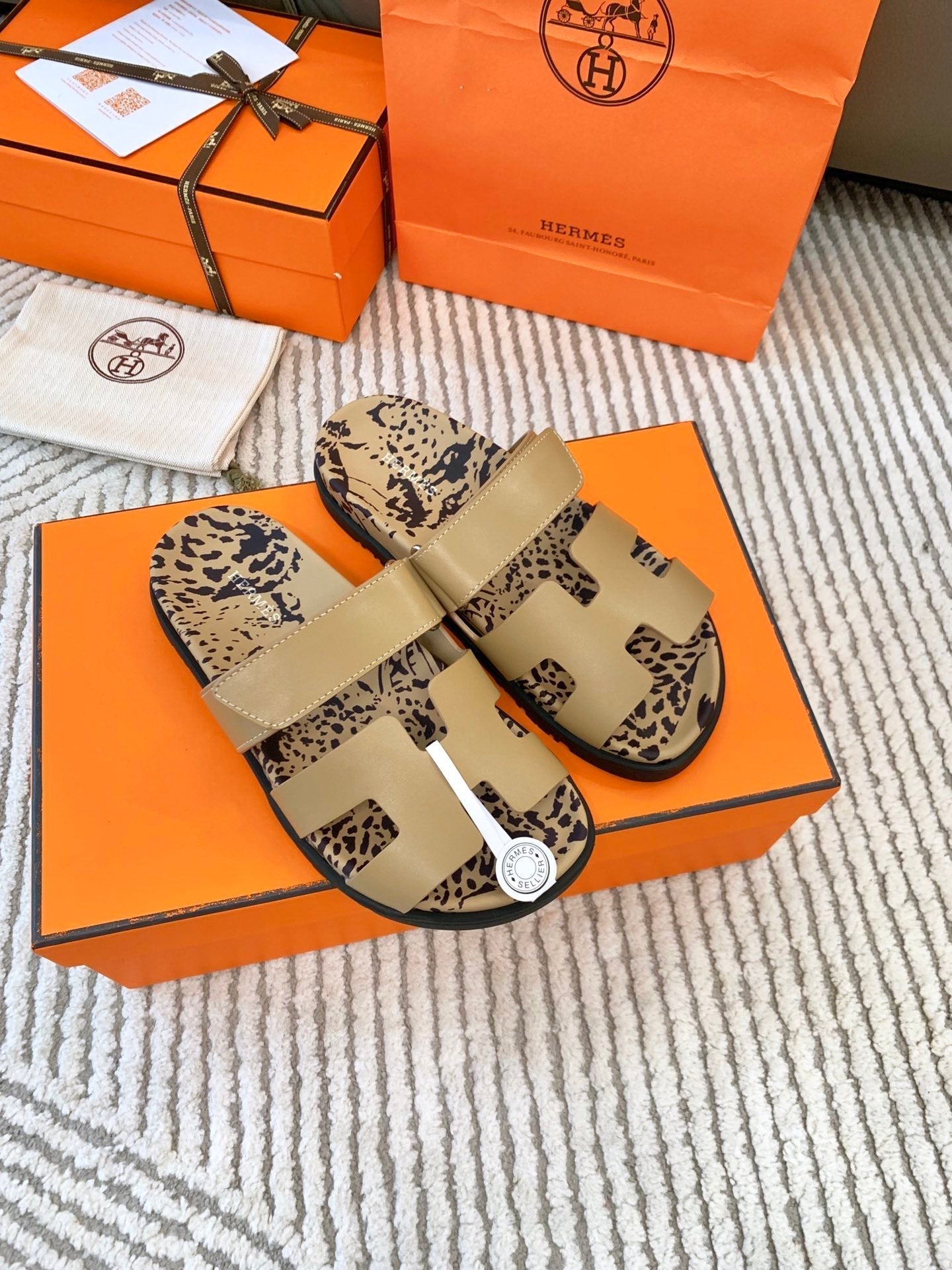 HM Chypre Sandal Dark Beige With Black Pattern Cowhide 963202