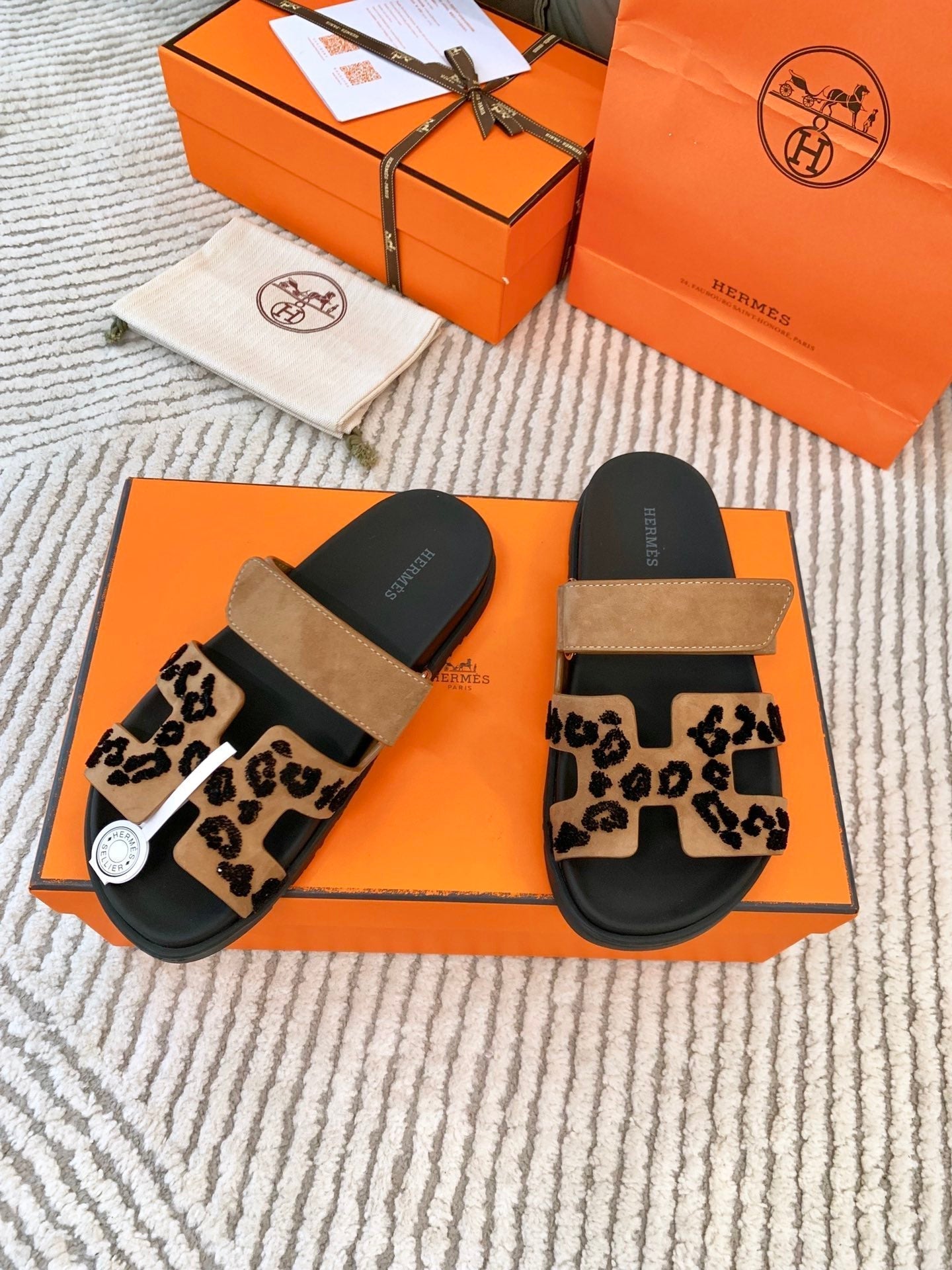 HM Chypre Sandal Brun FumÃ© Black Suede 963208