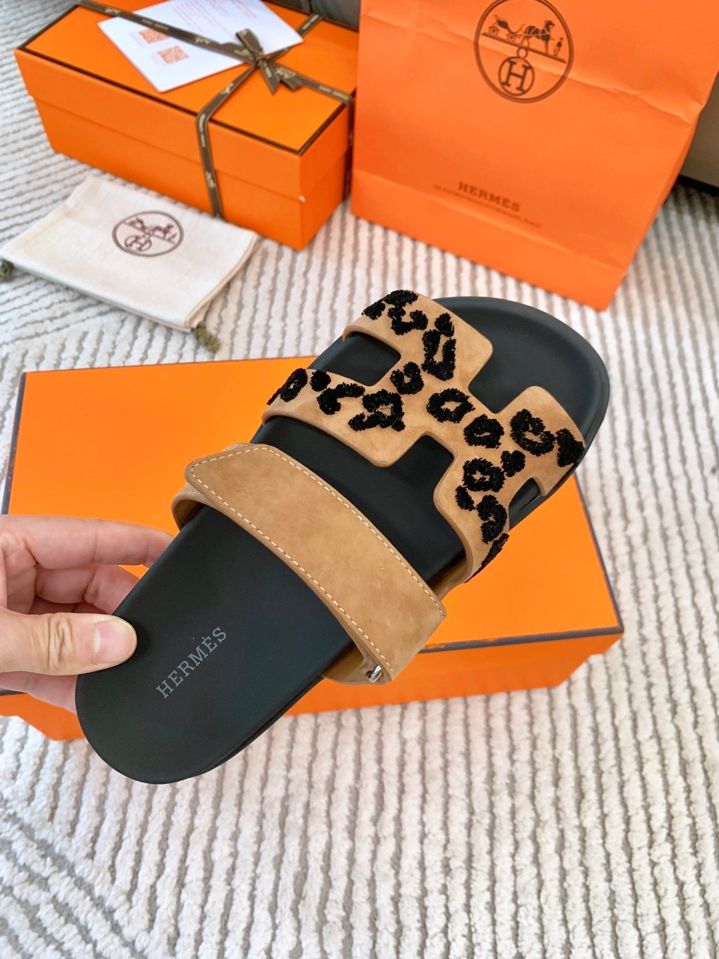 HM Chypre Sandal Brun FumÃ© Black Suede 963208