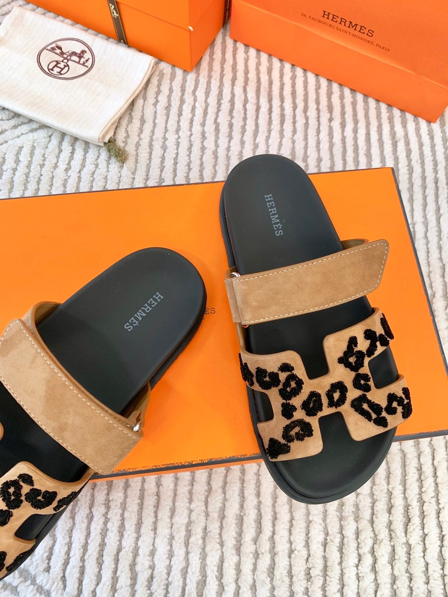 HM Chypre Sandal Brun FumÃ© Black Suede 963208