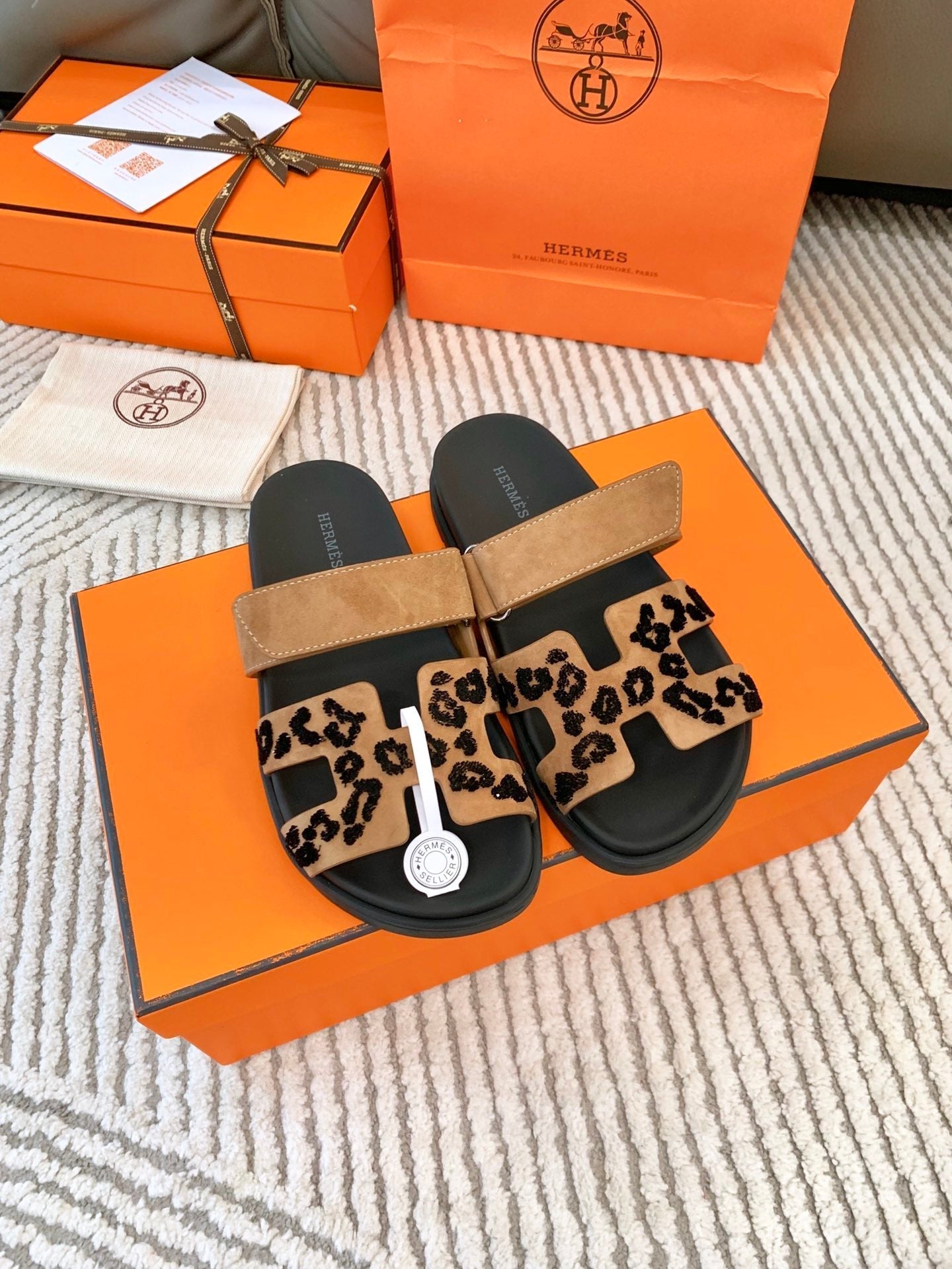 HM Chypre Sandal Brun FumÃ© Black Suede 963208