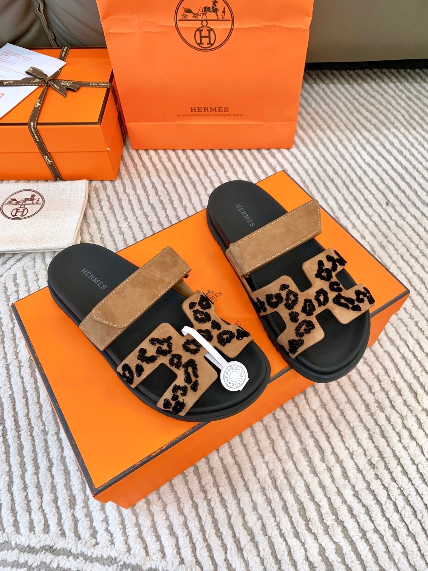 HM Chypre Sandal Brun FumÃ© Black Suede 963208