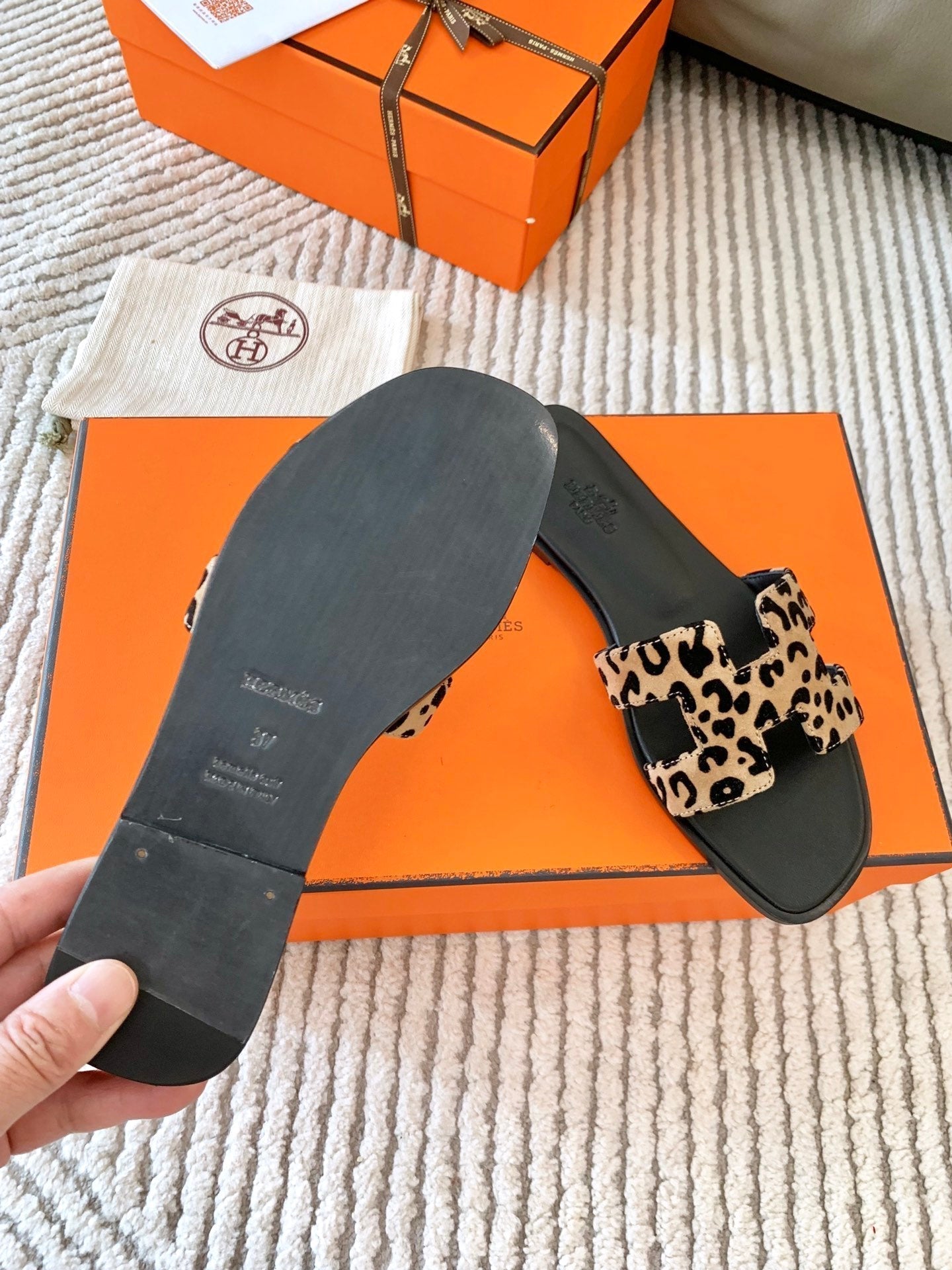 HM Oran Sandal Beige With Black Pattern Calfskin  963189