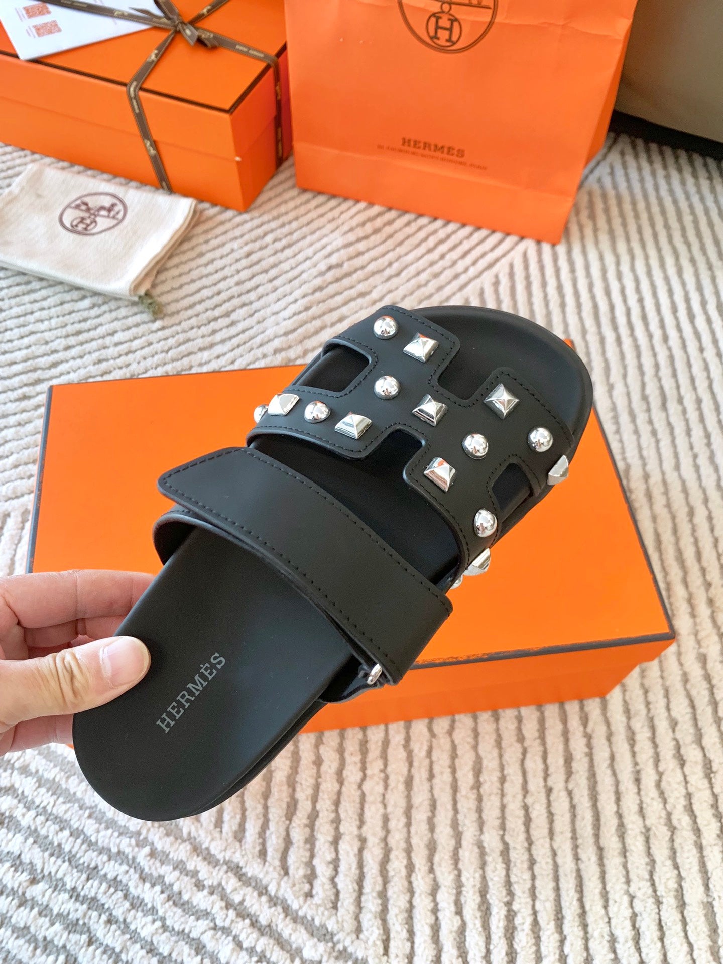 HM Chypre Sandal Black With White Stones Lambskin 963500