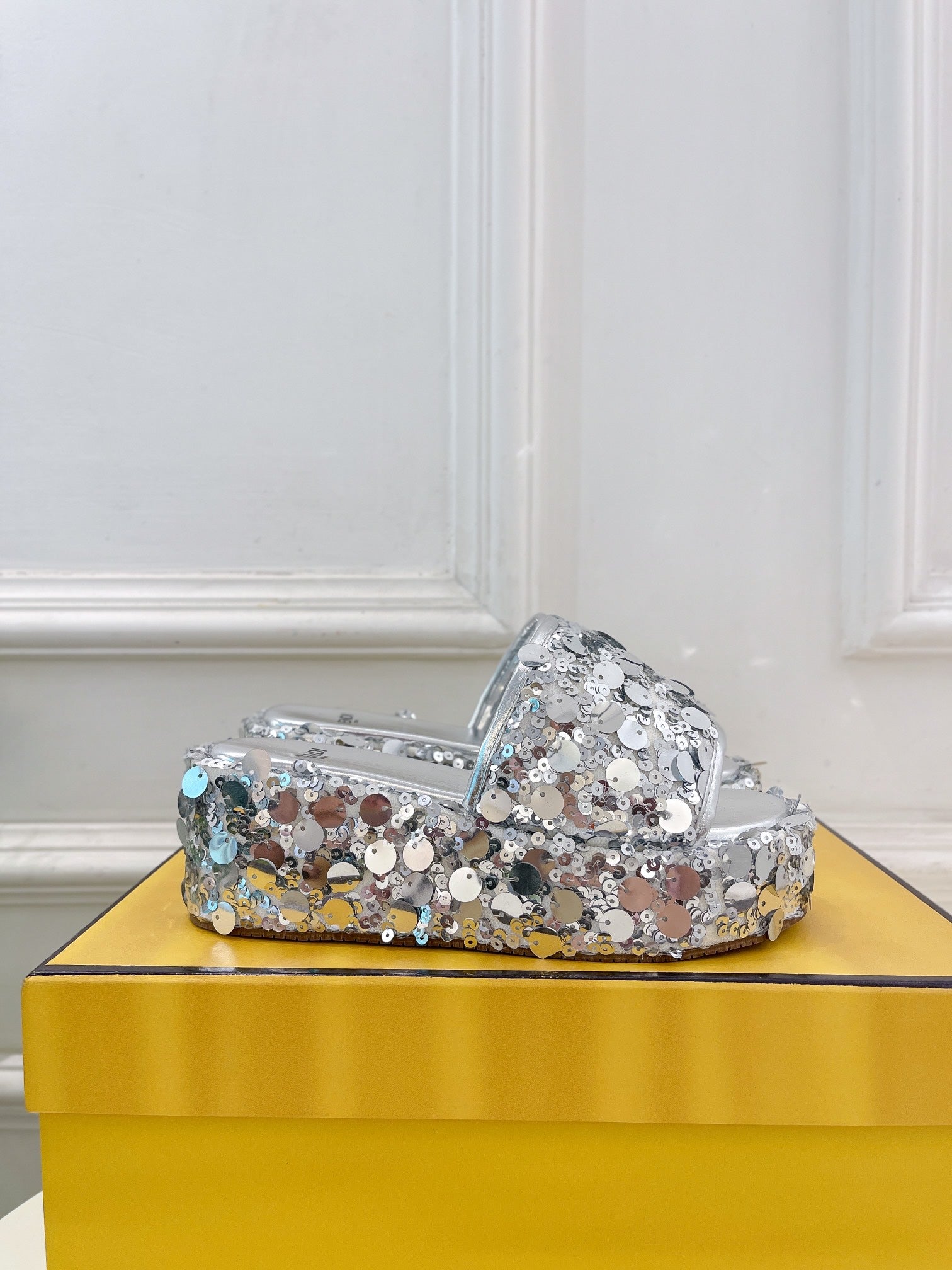 FENDI THICK SOLE 6 CM SEQUIN SLIPPER SILVER