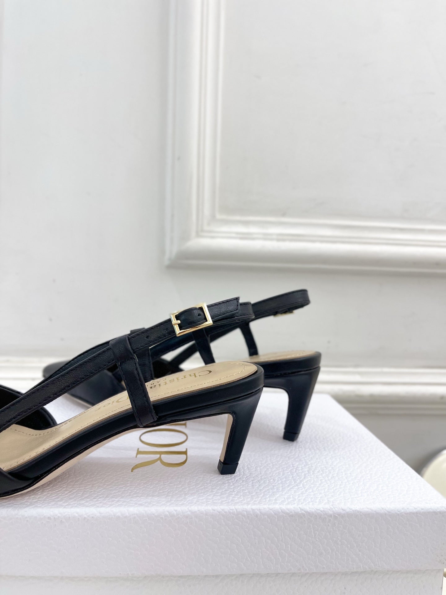 CD 25 Slingback Heel Black Patent Leather 307428