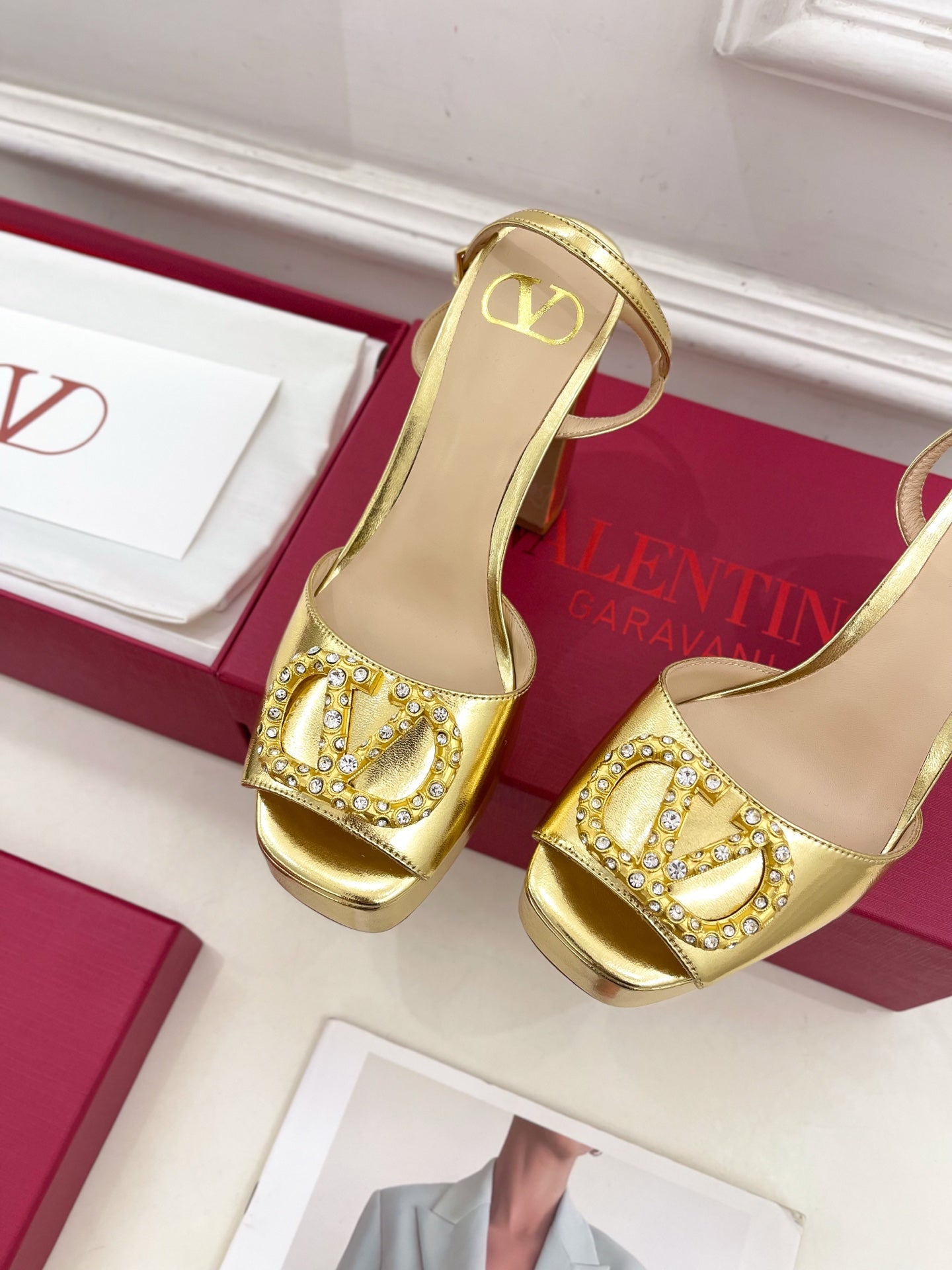 VT Garavani 25 Platform Sandals Gold Calfskin 330974