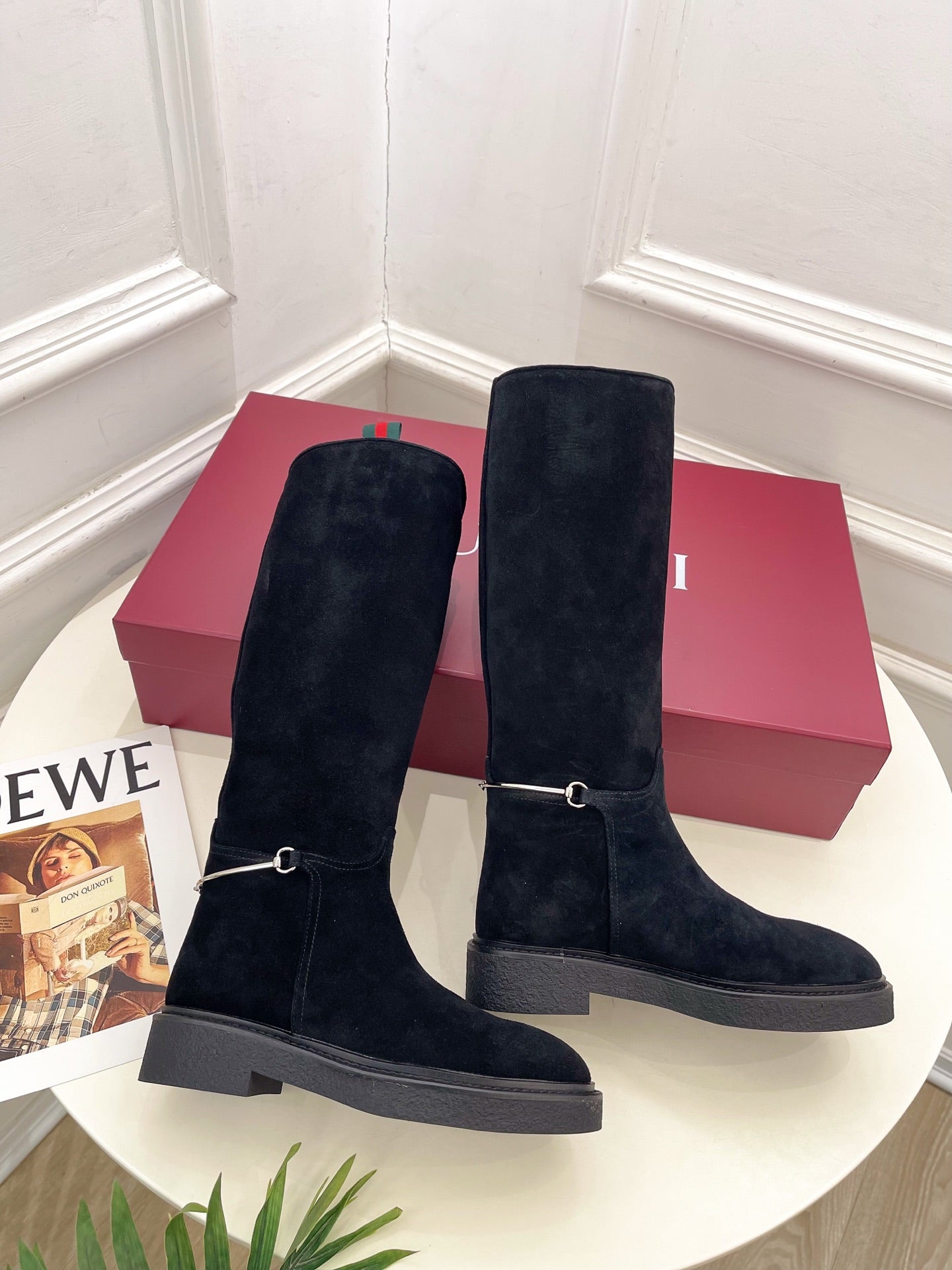 Gucci 25𝐬𝐬 hight boots black suede 435368
