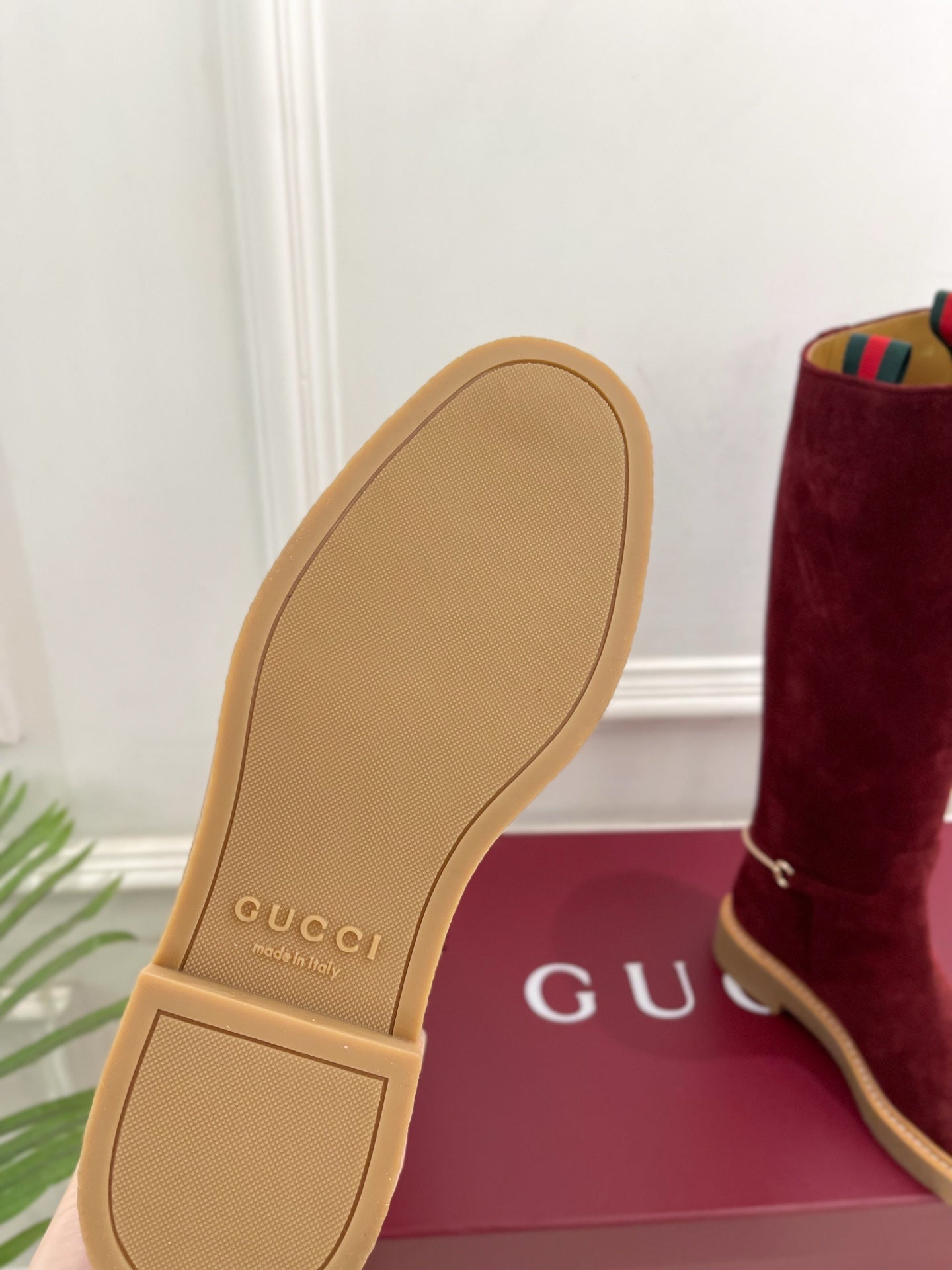 Gucci 25𝐬𝐬 hight boots wine red suede 435368