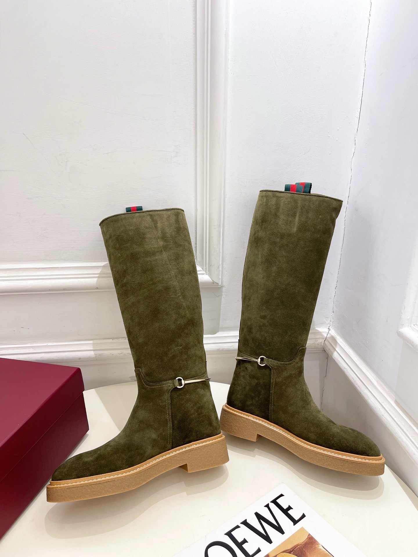 Gucci 25 high boots olive green suede 435371