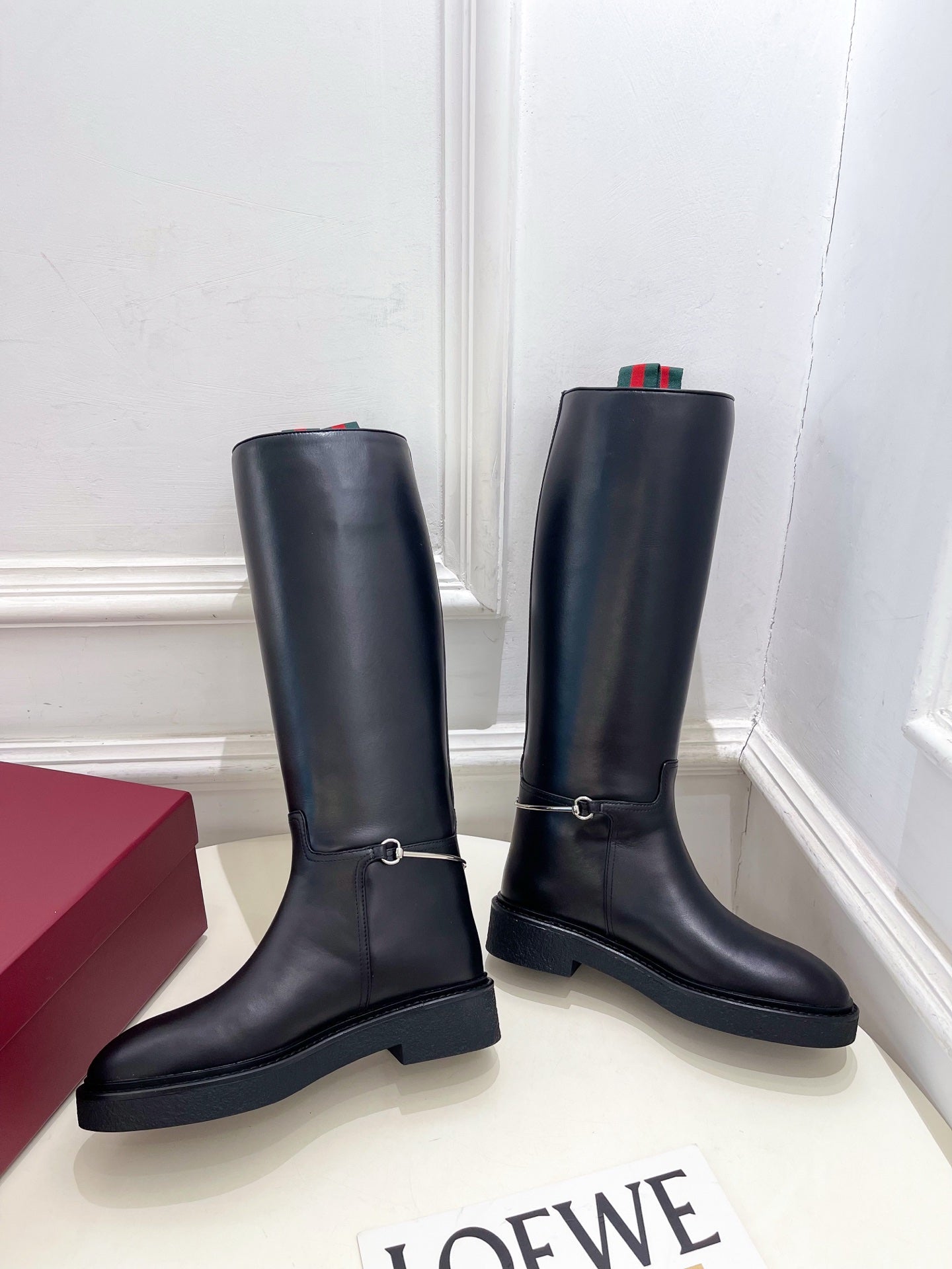 Gucci 25𝐬𝐬 hight boots black calfskin 435372