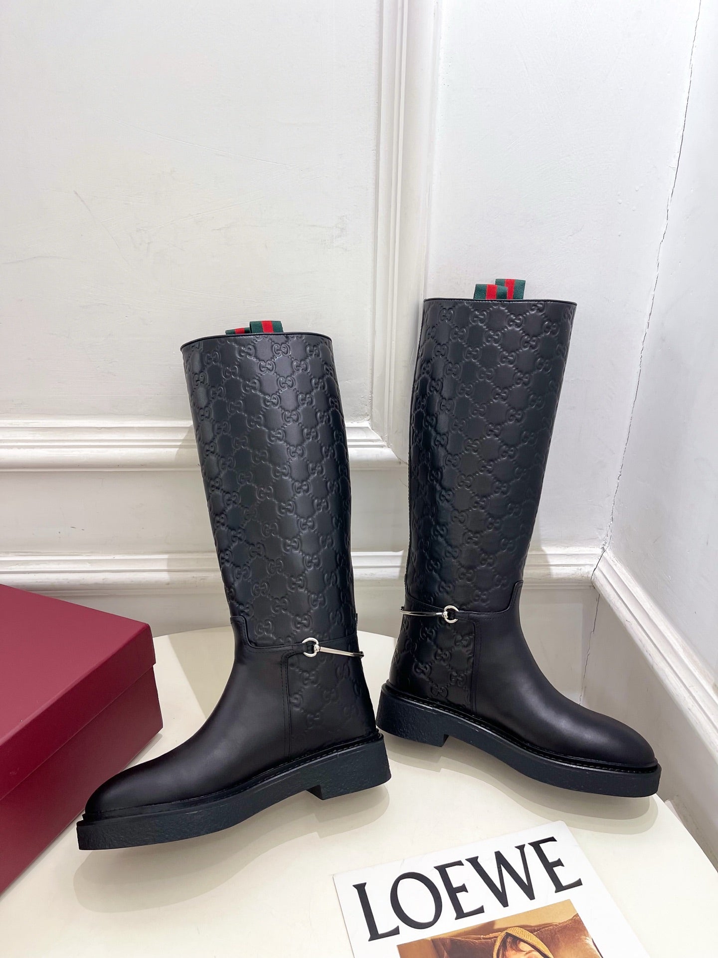 Gucci 25𝐬𝐬 Horsebit Detail Logo Black Calfskin 435373