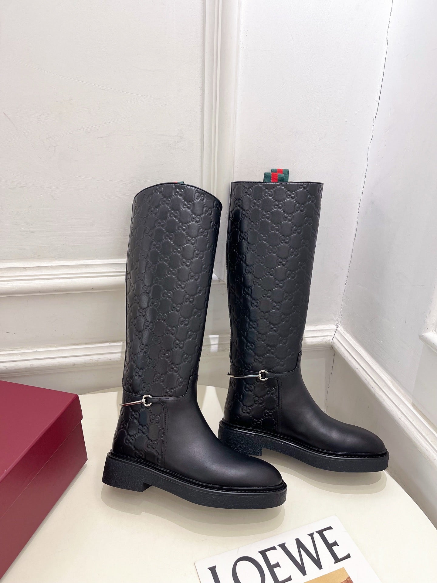 Gucci 25 Horsebit Detail Logo Black Calfskin 435373