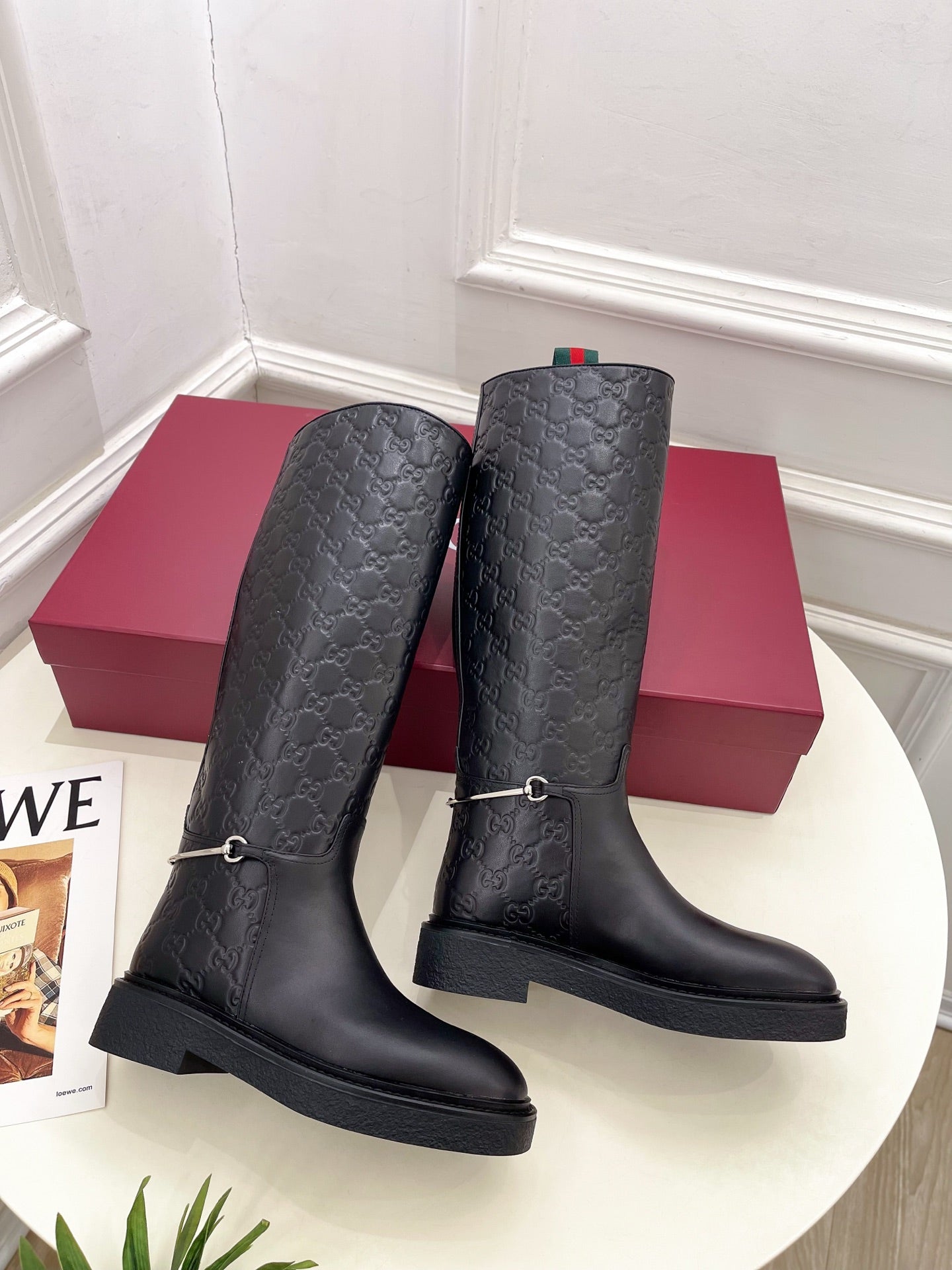 Gucci 25 Horsebit Detail Logo Black Calfskin 435373