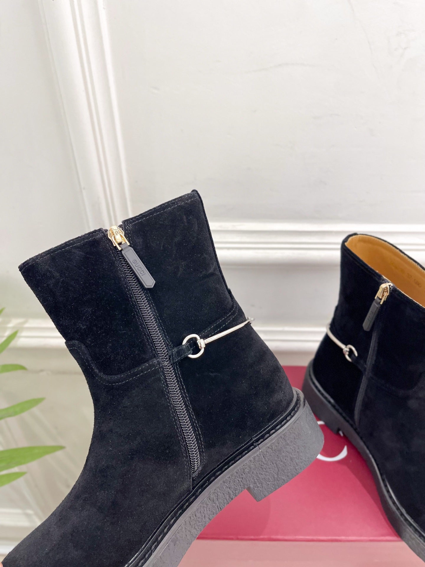 Gucci 25 horsebit ankle boots black suede 435374