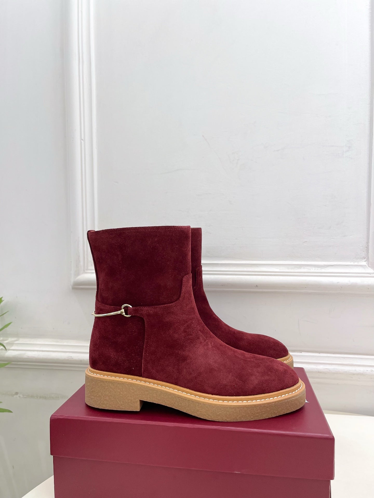 Gucci 25 horsebit ankle boots wine red suede 435375