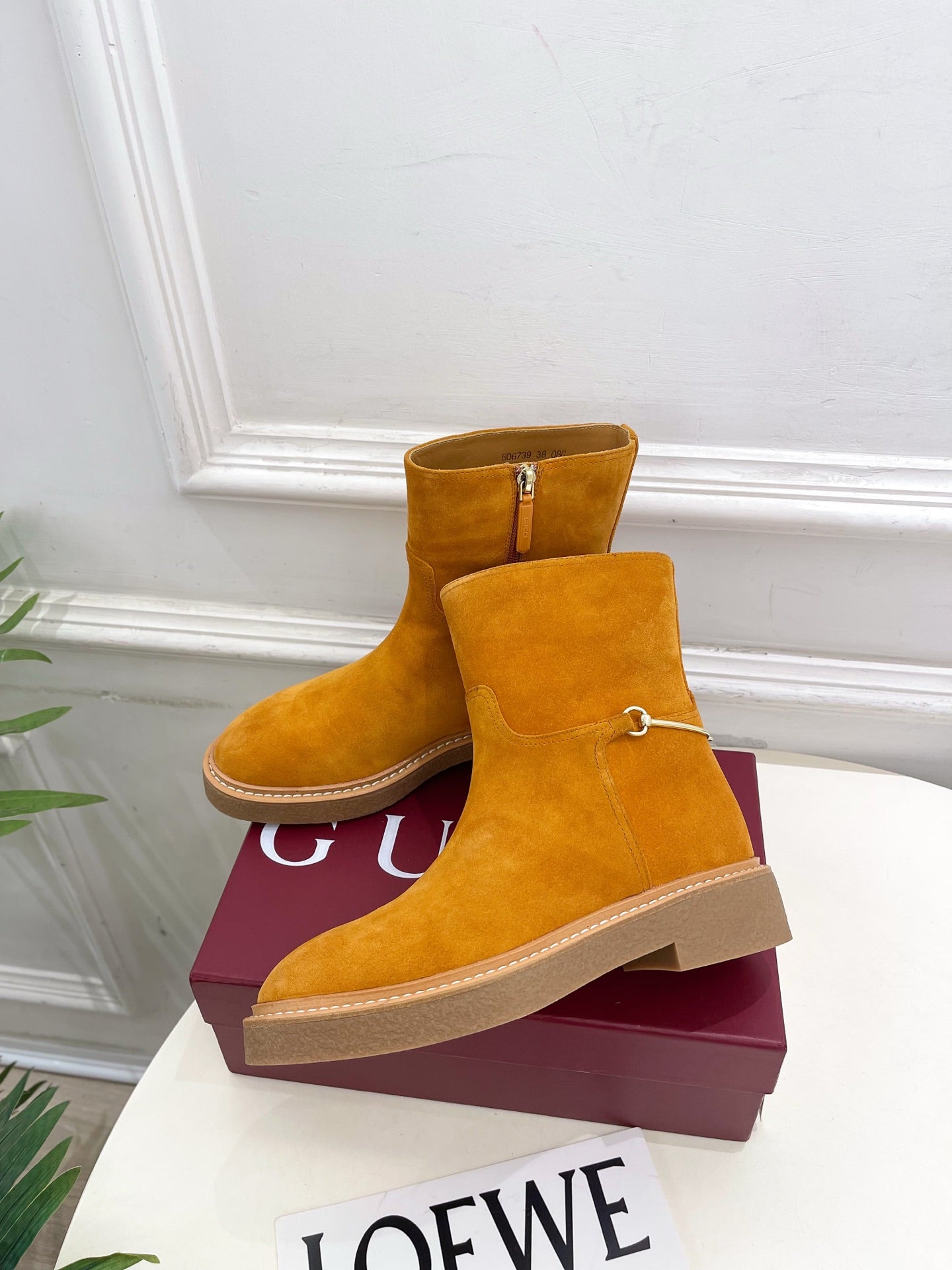 Gucci 25𝐬𝐬 horsebit ankle boots mustard yellow suede 435377