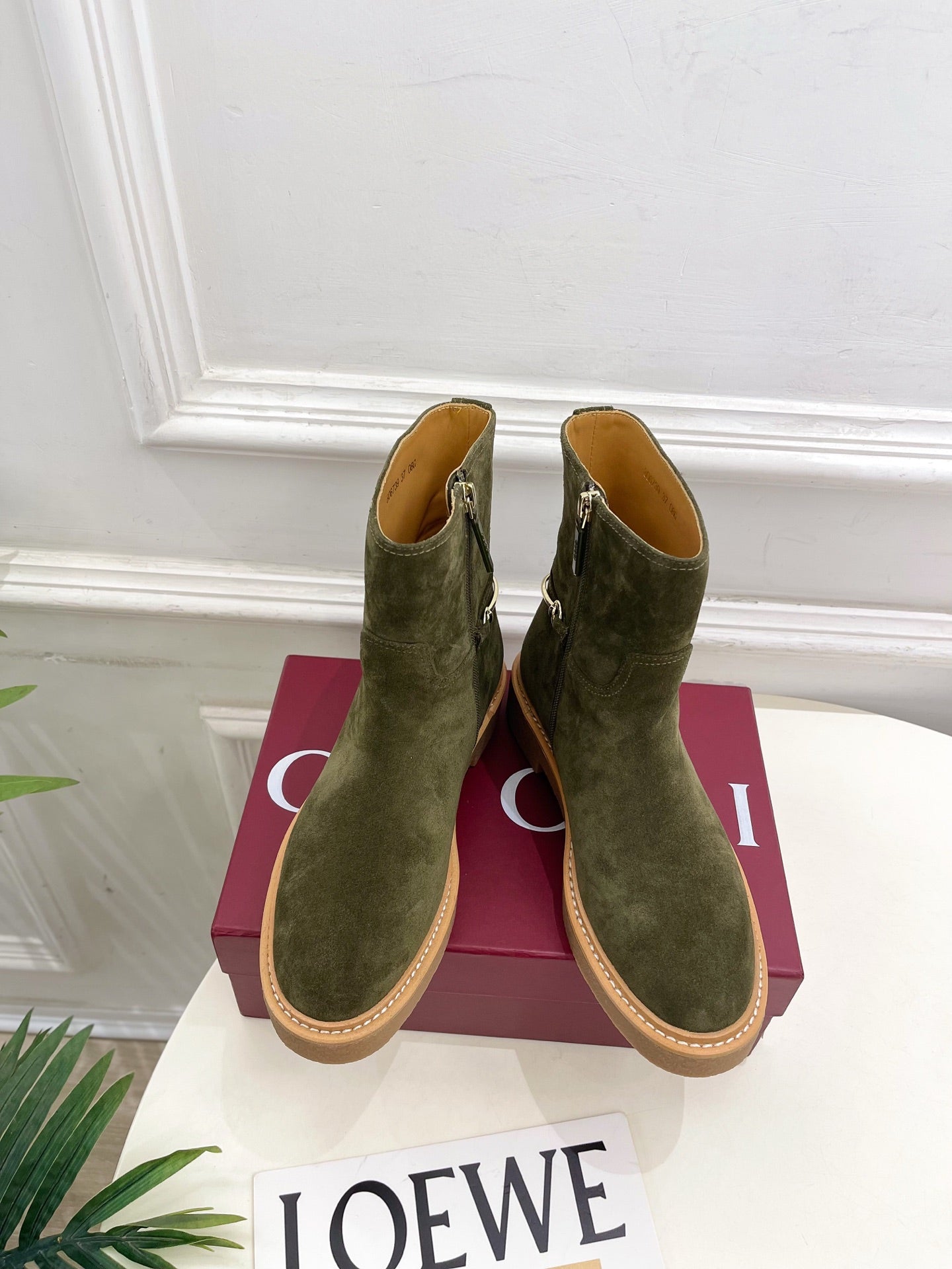 Gucci 25 horsebit ankle boots olive green suede 435378