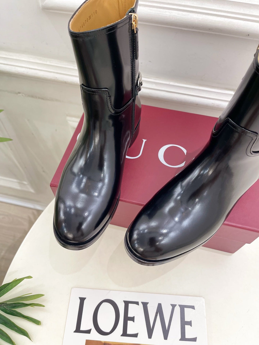 Gucci 25𝐬𝐬 horsebit  ankle boots black patent calfskin 435384