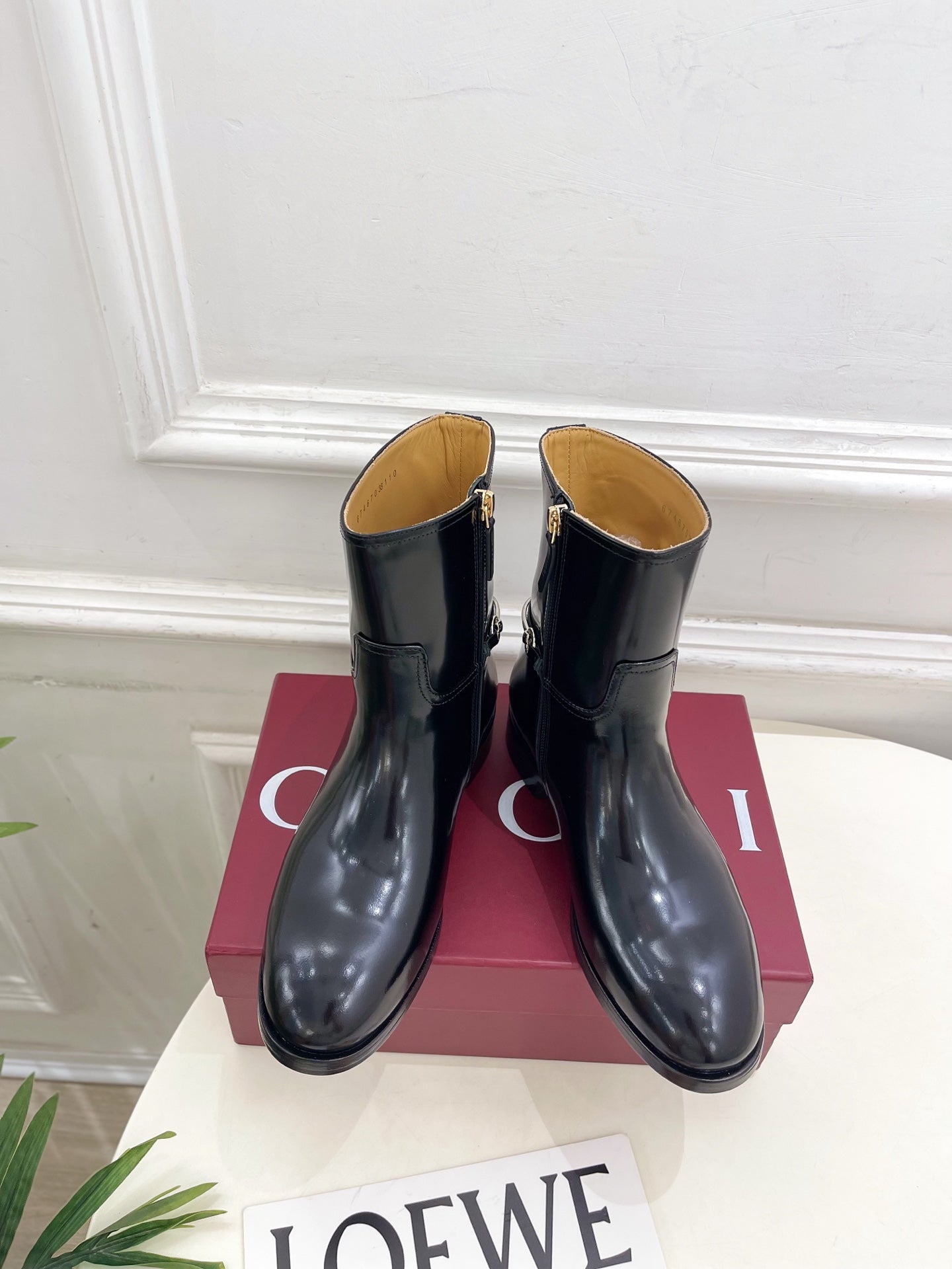 Gucci 25 horsebit  ankle boots black patent calfskin 435384