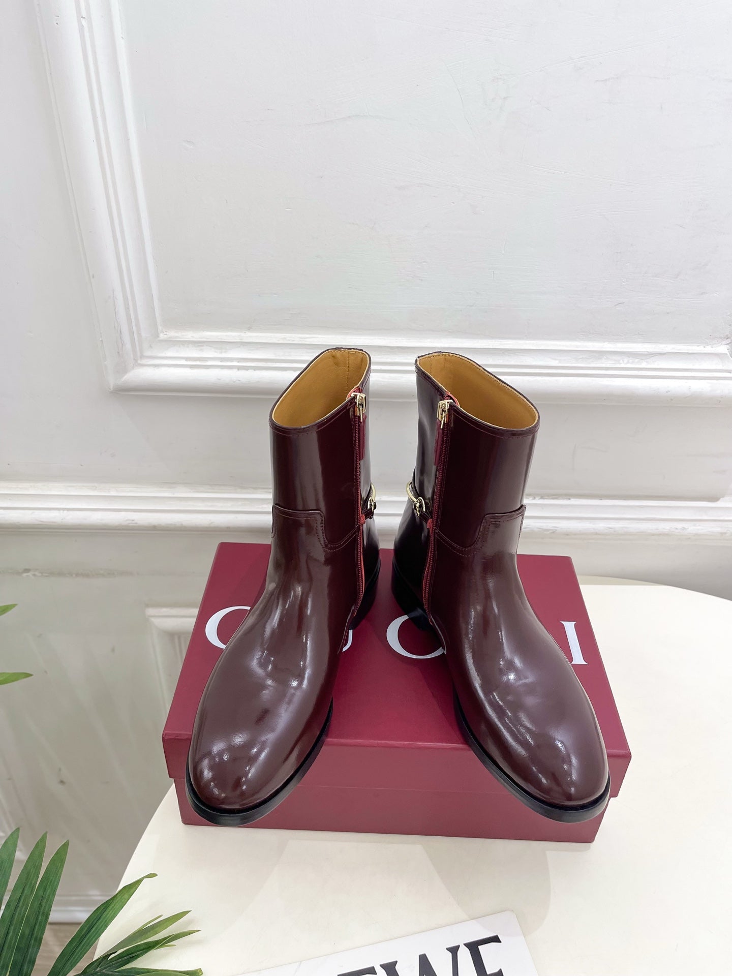 Gucci 25 horsebit  ankle boots burgundy patent calfskin 435385