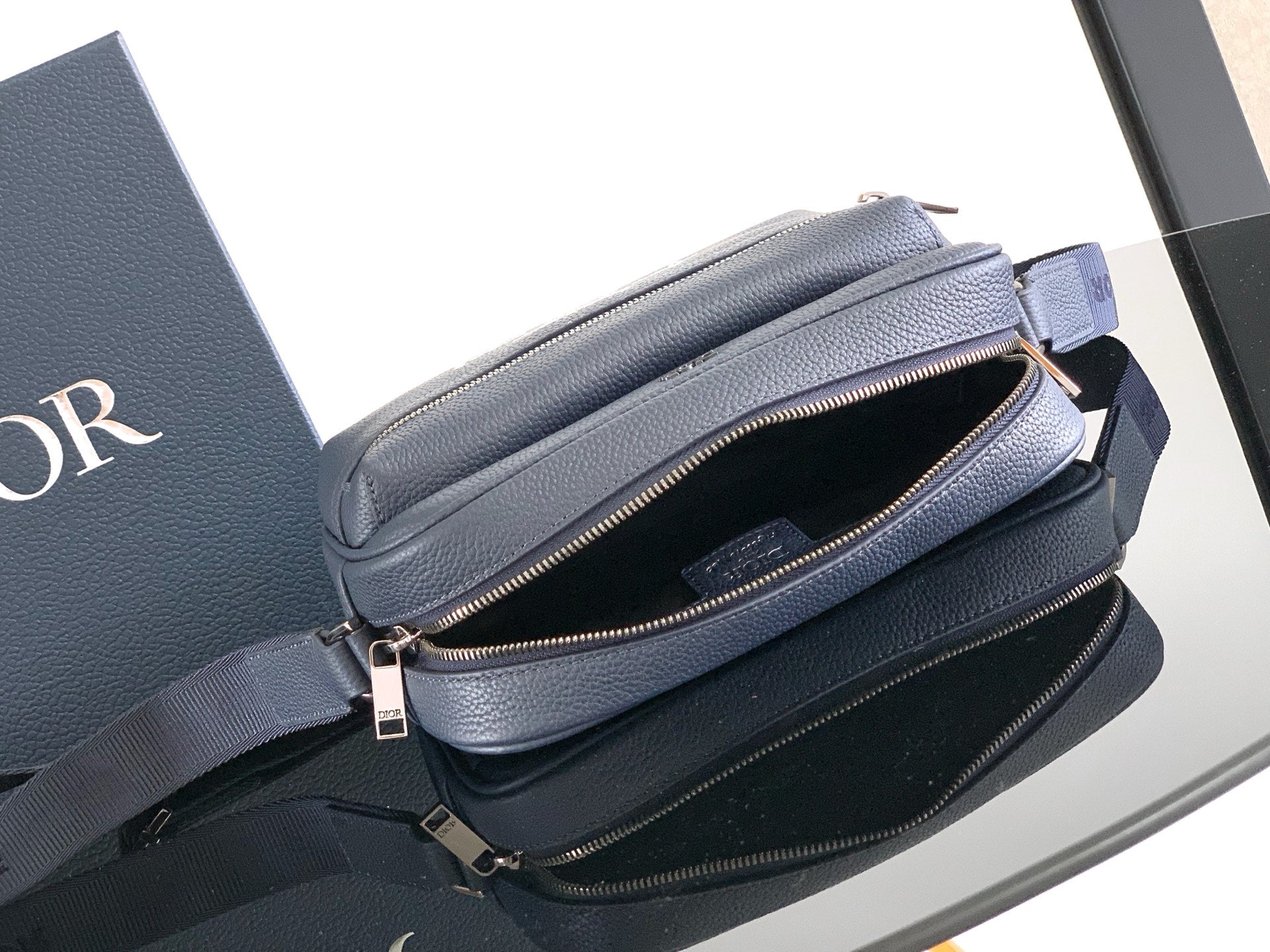 Dior Rider 2.0 Zippered Messenger Bag Navy Blue Cowhide 336245