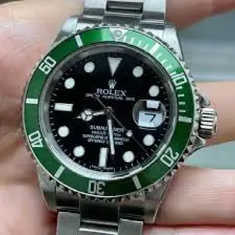 Rolex Submariner 16610LV-93250 black dial watch
