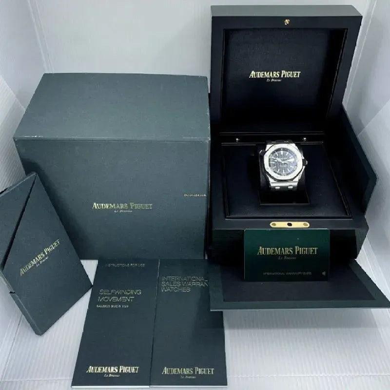 ROYAL OAK OFFSHORE DIVER Ref. 15710ST.OO.A002CA.01