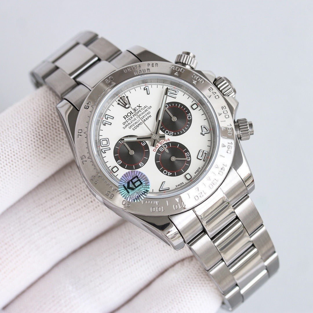 Rolex Oyster Perpetual Cosmograph Daytona with White Dial