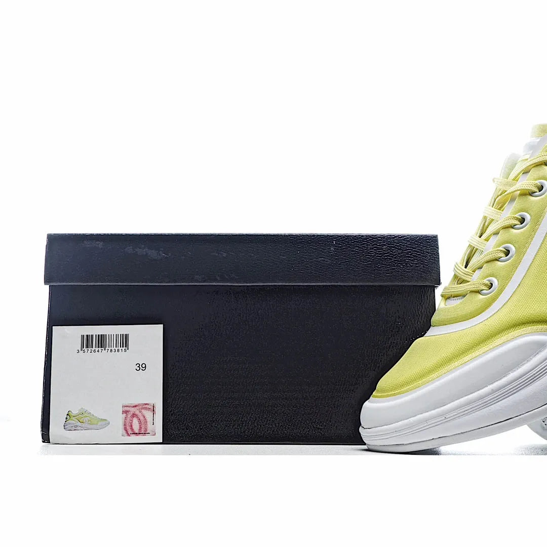 CHANEL Classic Sneakers Casual Shoes m