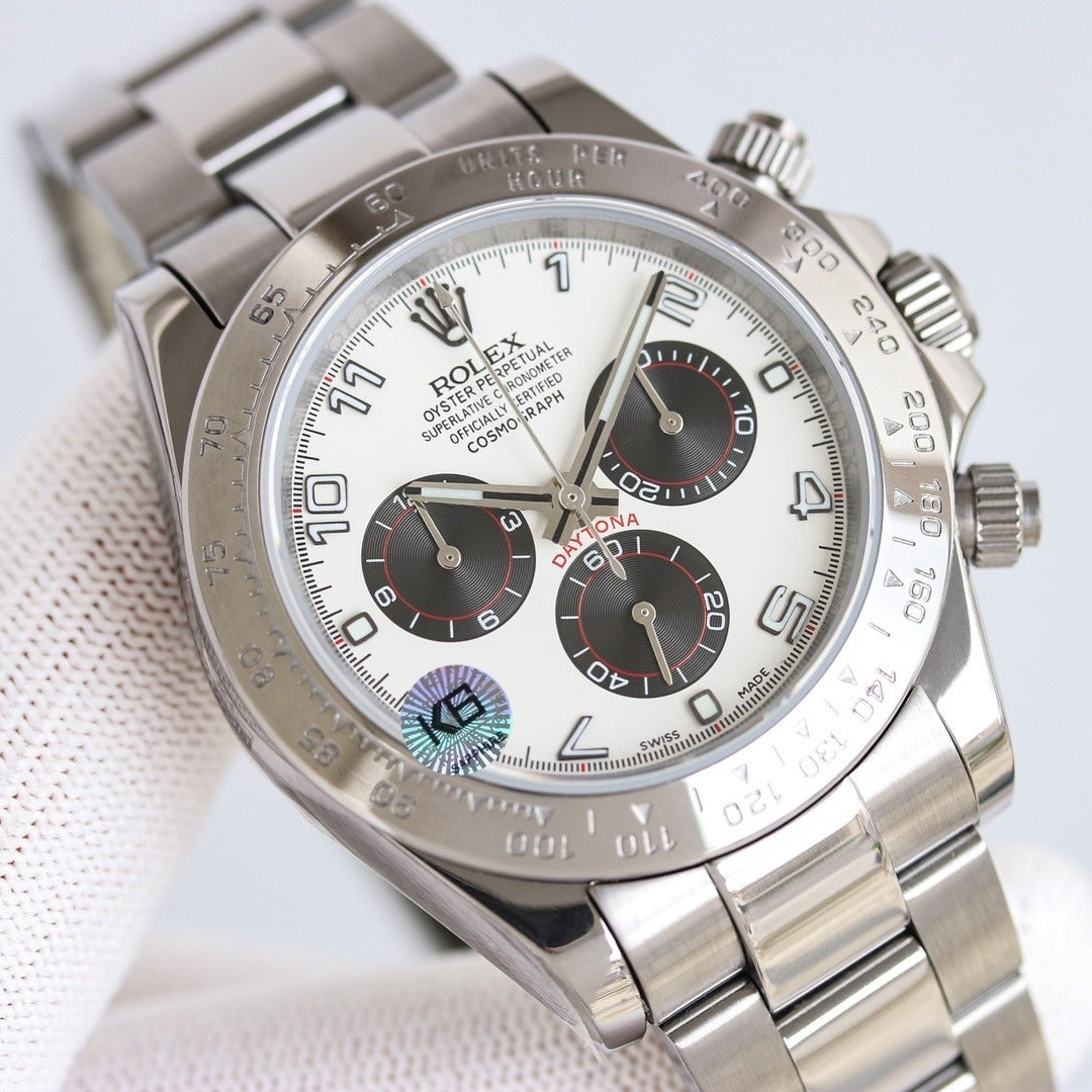 Rolex Oyster Perpetual Cosmograph Daytona with White Dial